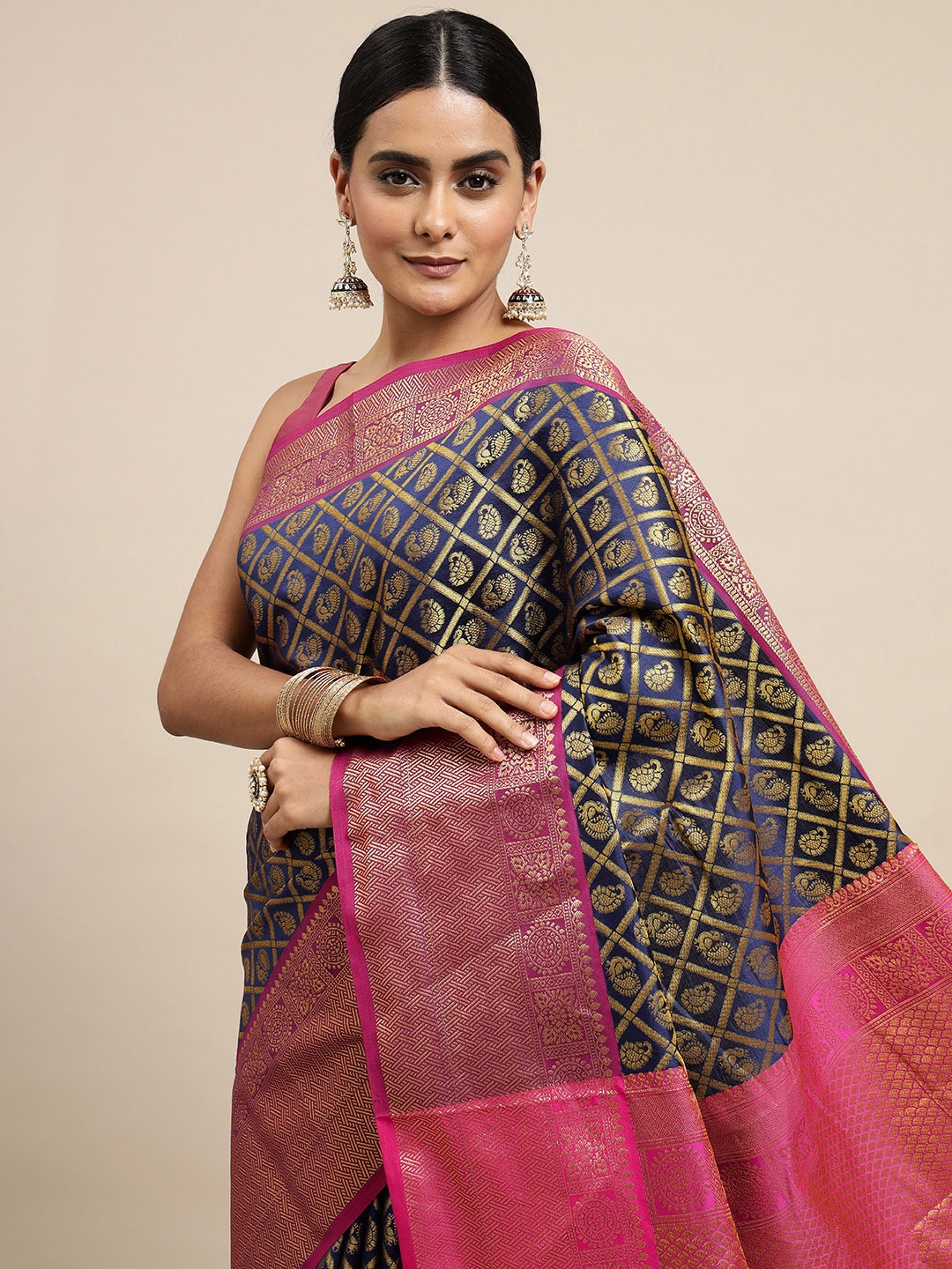 Royal Rajgharana Saree Navy Blue & Pink Woven Design Zari Silk Blend Banarasi Sarees
Royal Rajgharana Saree Navy Blue & Pink Woven Design Zari Silk Blend Banarasi Sarees