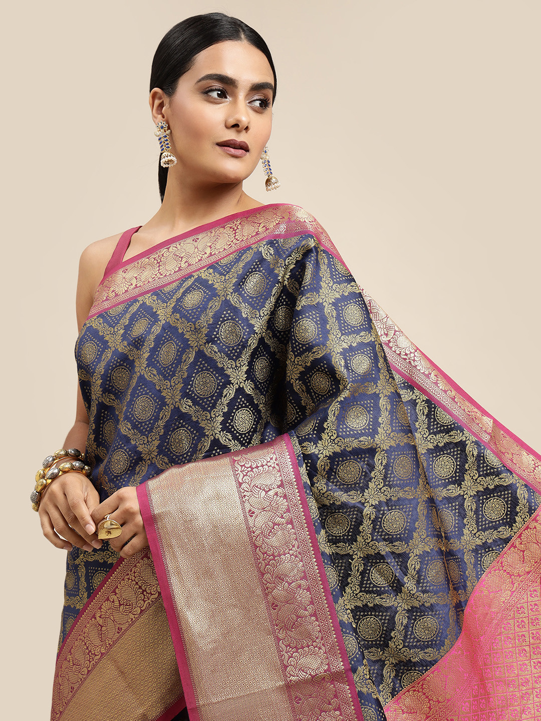 Royal Rajgharana Saree Navy Blue & Pink Woven Design Zari Silk Blend Banarasi Sarees
Royal Rajgharana Saree Navy Blue & Pink Woven Design Zari Silk Blend Banarasi Sarees