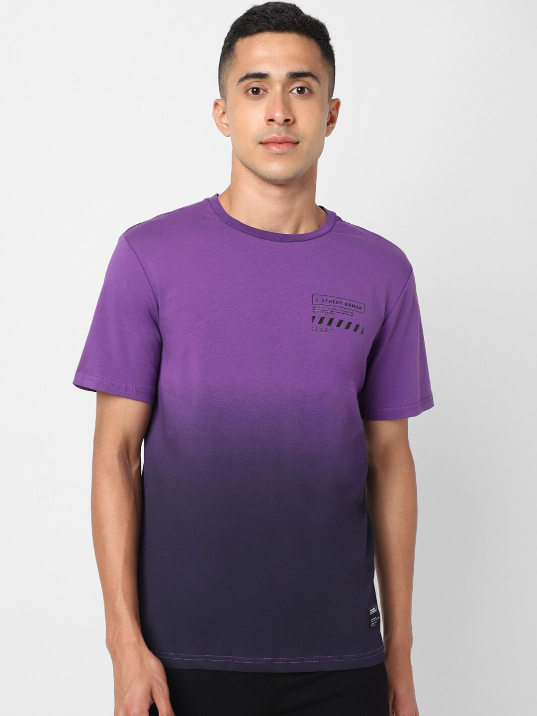 Street Armor by Pantaloons Men Purple Tie and Dyed T-shirt 
Street Armor by Pantaloons Men Purple Tie and Dyed T-shirt
