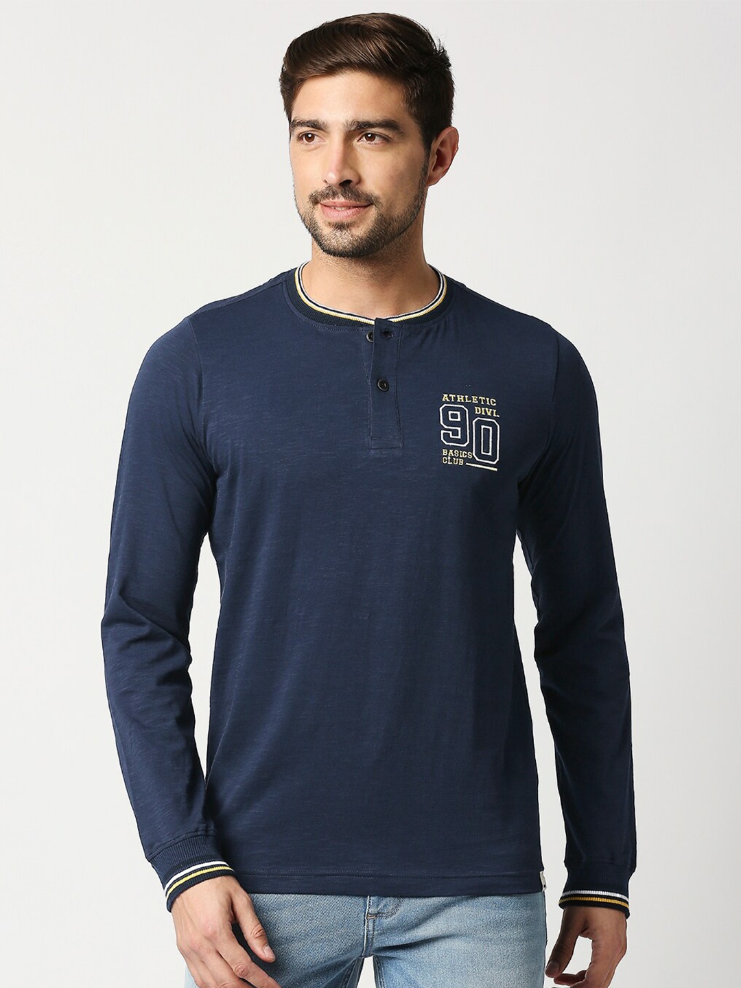 Basics Men Navy Blue Slim Fit Cotton T-shirt