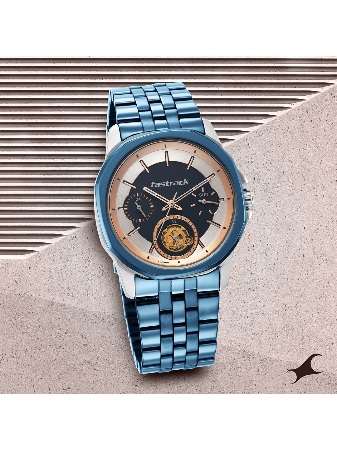 Fastrack Men Brass Dial & Stainless Steel Bracelet Style Straps Analogue Watch 3283KM01, Blue
Fastrack Men Brass Dial & Stainless Steel Bracelet Style Straps Analogue Watch 3283KM01, Blue