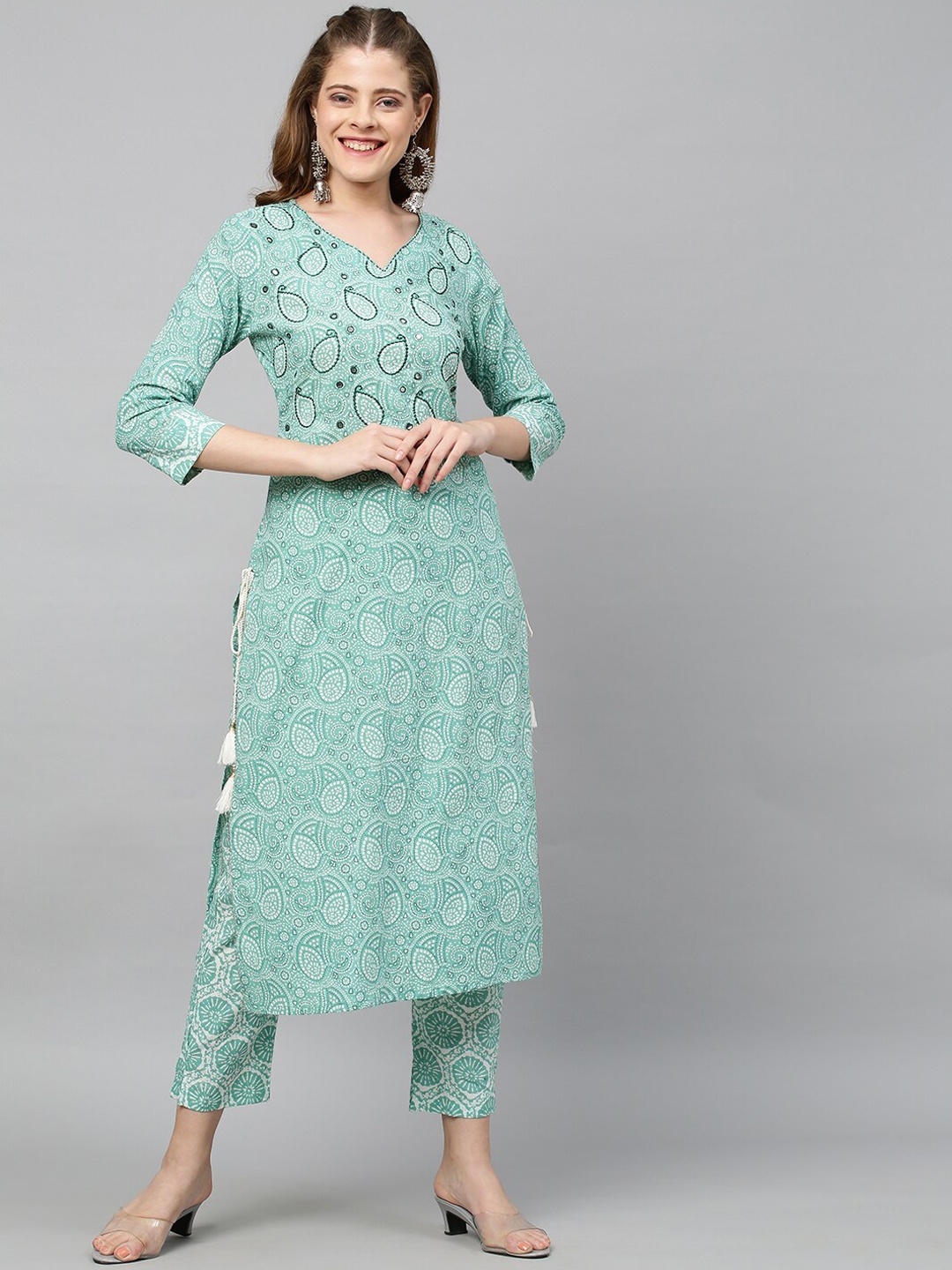 FASHOR Women Green Floral Embroidered Layered Mirror Work Pure Cotton Kurti with Trousers
FASHOR Women Green Floral Embroidered Layered Mirror Work Pure Cotton Kurti with Trousers