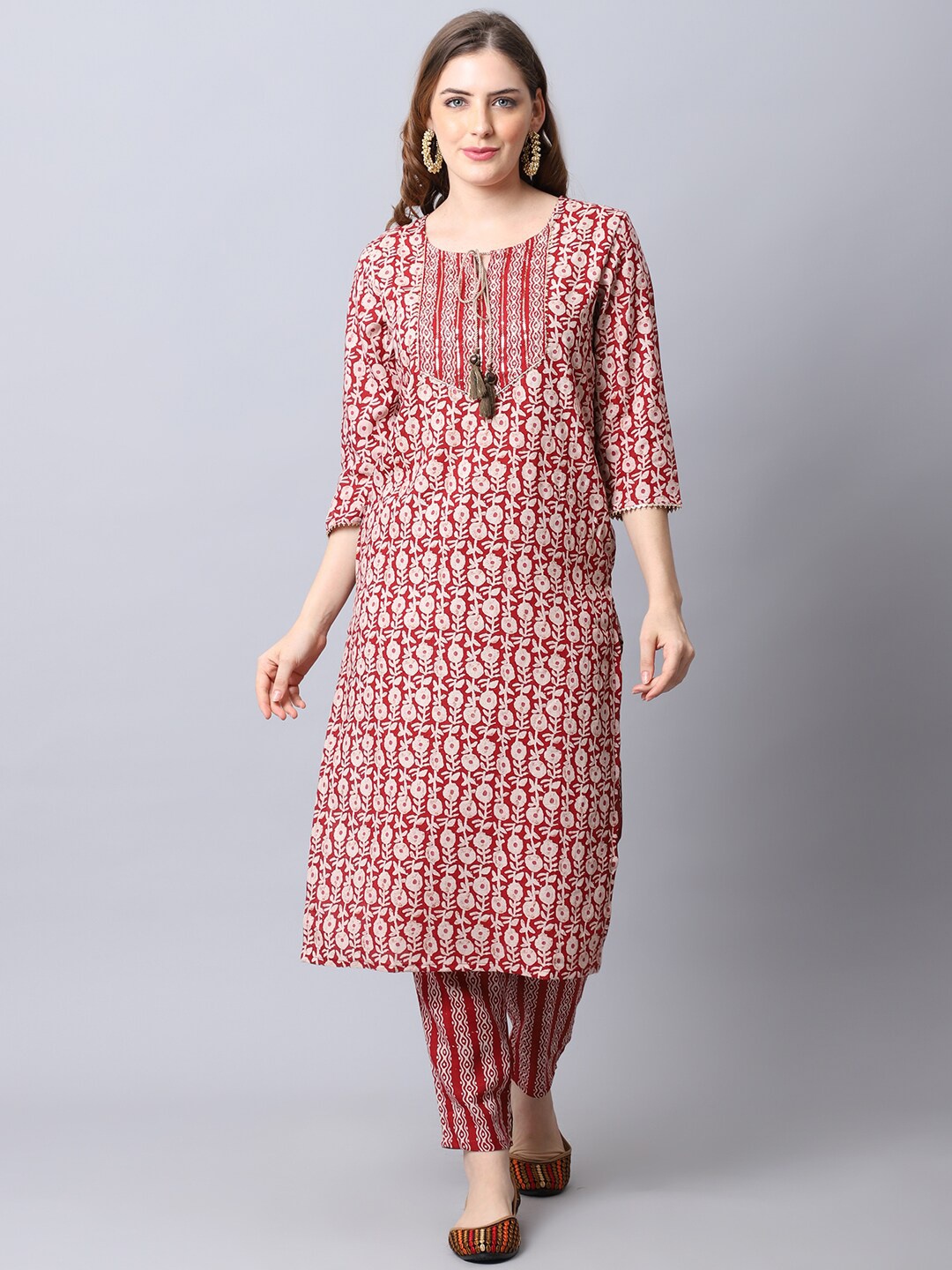 The Mini NEEDLE Women Maroon Floral Printed Pure Cotton Kurta with Trousers & With Dupatta
The Mini NEEDLE Women Maroon Floral Printed Pure Cotton Kurta with Trousers & With Dupatta