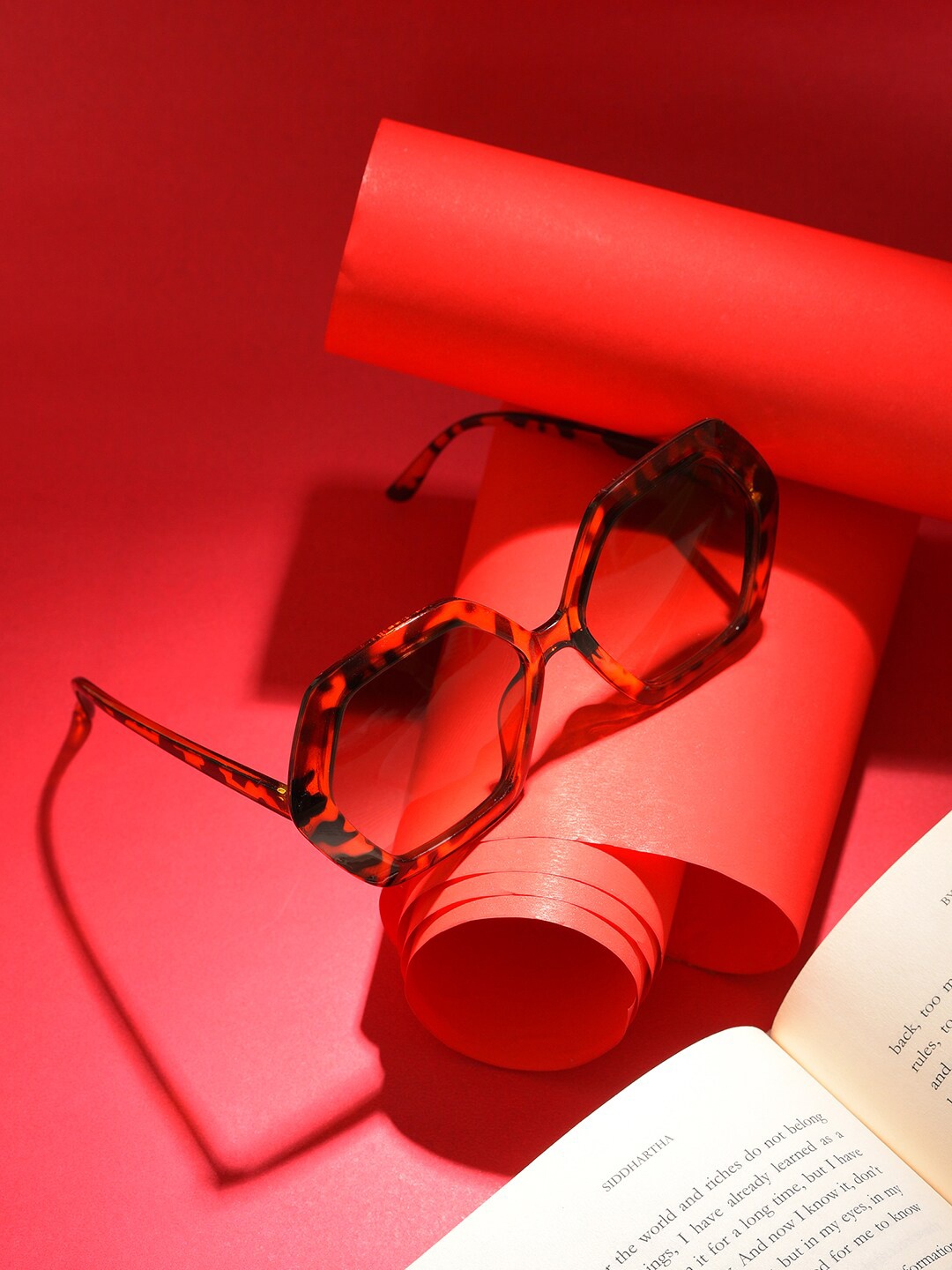 HAUTE SAUCE by Campus Sutra Women Brown Lens & Brown Wayfarer Sunglasses with UV Protected Lens
HAUTE SAUCE by Campus Sutra Women Brown Lens & Brown Wayfarer Sunglasses with UV Protected Lens