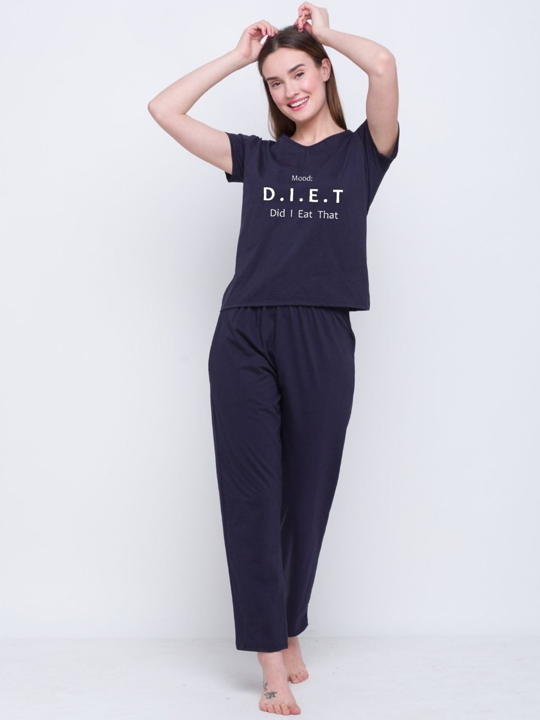 Candyskin Women Navy Blue & White Printed Night suit 
Candyskin Women Navy Blue & White Printed Night suit