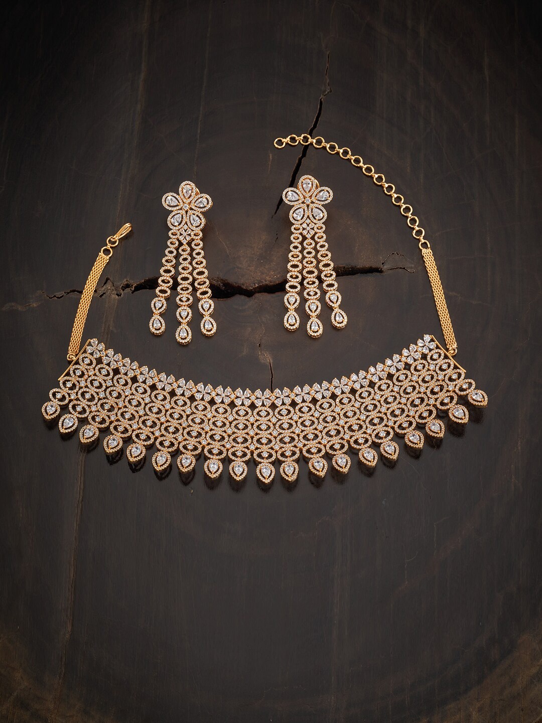 Kushal's Fashion Jewellery Gold-Plated White Cubic Zirconia Choker Necklace & Earrings
Kushal's Fashion Jewellery Gold-Plated White Cubic Zirconia Choker Necklace & Earrings