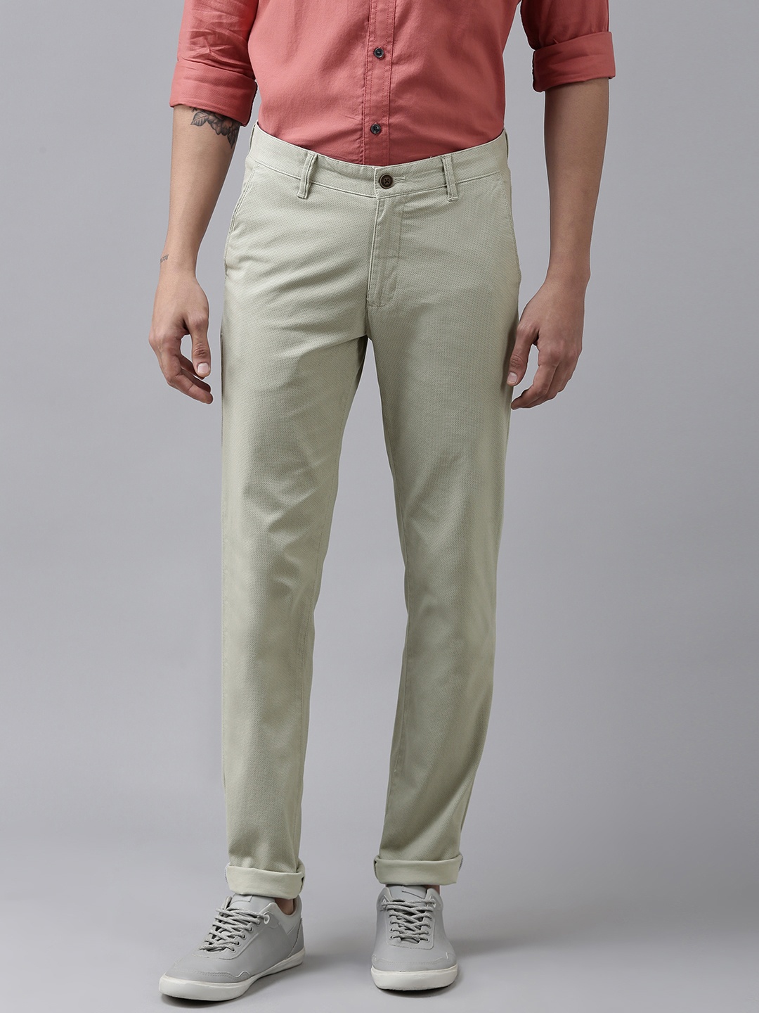 Van Heusen Sport Men Beige Self Design Textured Tapered Fit Mid-Rise Plain Woven Trousers
Van Heusen Sport Men Beige Self Design Textured Tapered Fit Mid-Rise Plain Woven Trousers