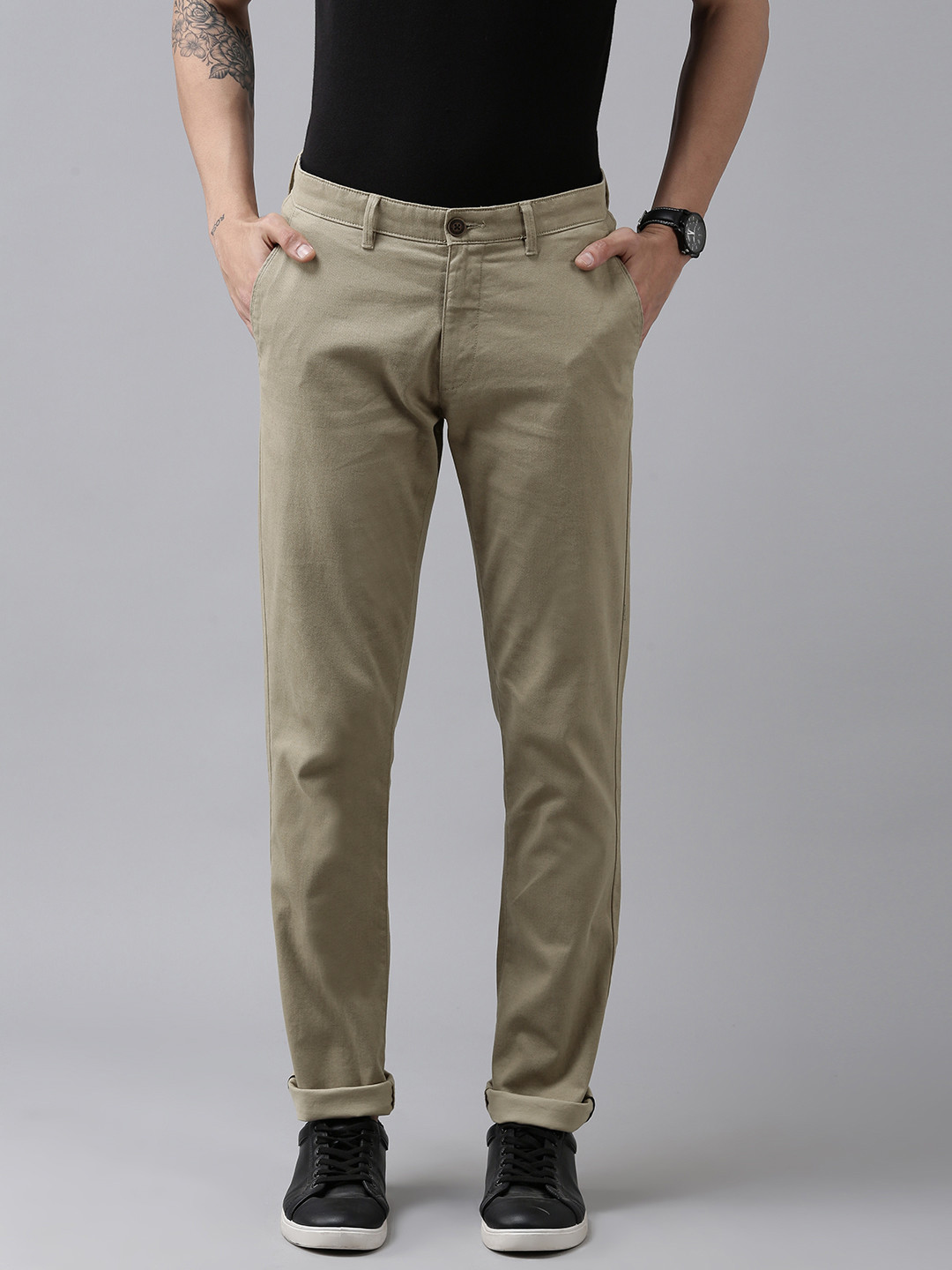 Van Heusen Sport Men Khaki Solid Tapered Fit Mid-Rise Plain Woven Flat-Front Trousers
Van Heusen Sport Men Khaki Solid Tapered Fit Mid-Rise Plain Woven Flat-Front Trousers