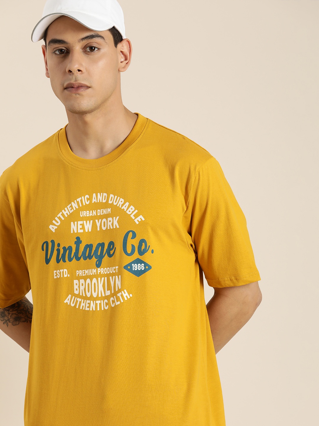 DILLINGER Men Mustard Yellow & White Printed Drop-Shoulder Sleeves Pure Cotton Oversized T-shirt
DILLINGER Men Mustard Yellow & White Printed Drop-Shoulder Sleeves Pure Cotton Oversized T-shirt