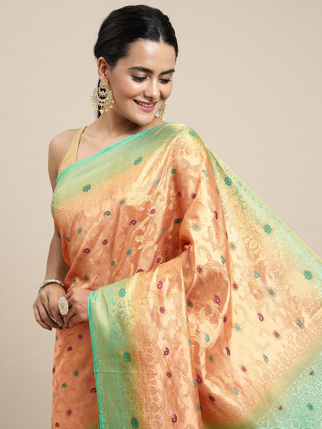 Royal Rajgharana Saree Peach-Coloured Woven Design Zari Silk Blend Banarasi Saree
Royal Rajgharana Saree Peach-Coloured Woven Design Zari Silk Blend Banarasi Saree