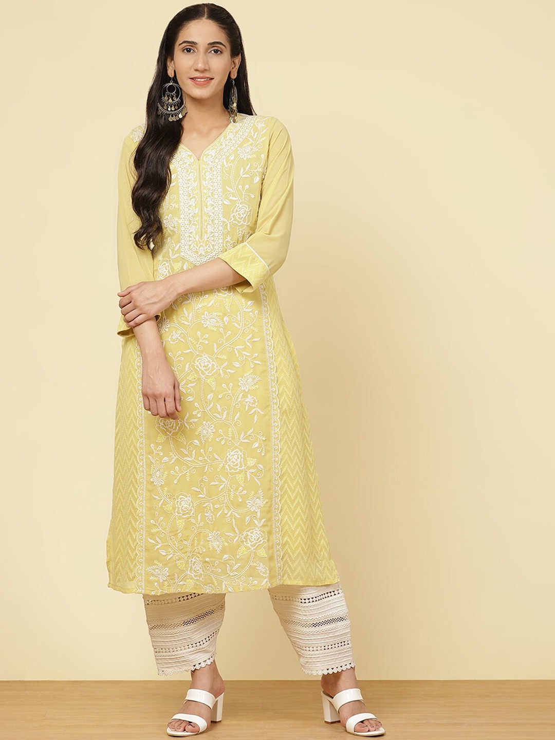 Lakshita Women Mustard Yellow & raffia Floral Embroidered Flared Sleeves Chikankari Georgette Anarkali Kurta
Lakshita Women Mustard Yellow & raffia Floral Embroidered Flared Sleeves Chikankari Georgette Anarkali Kurta