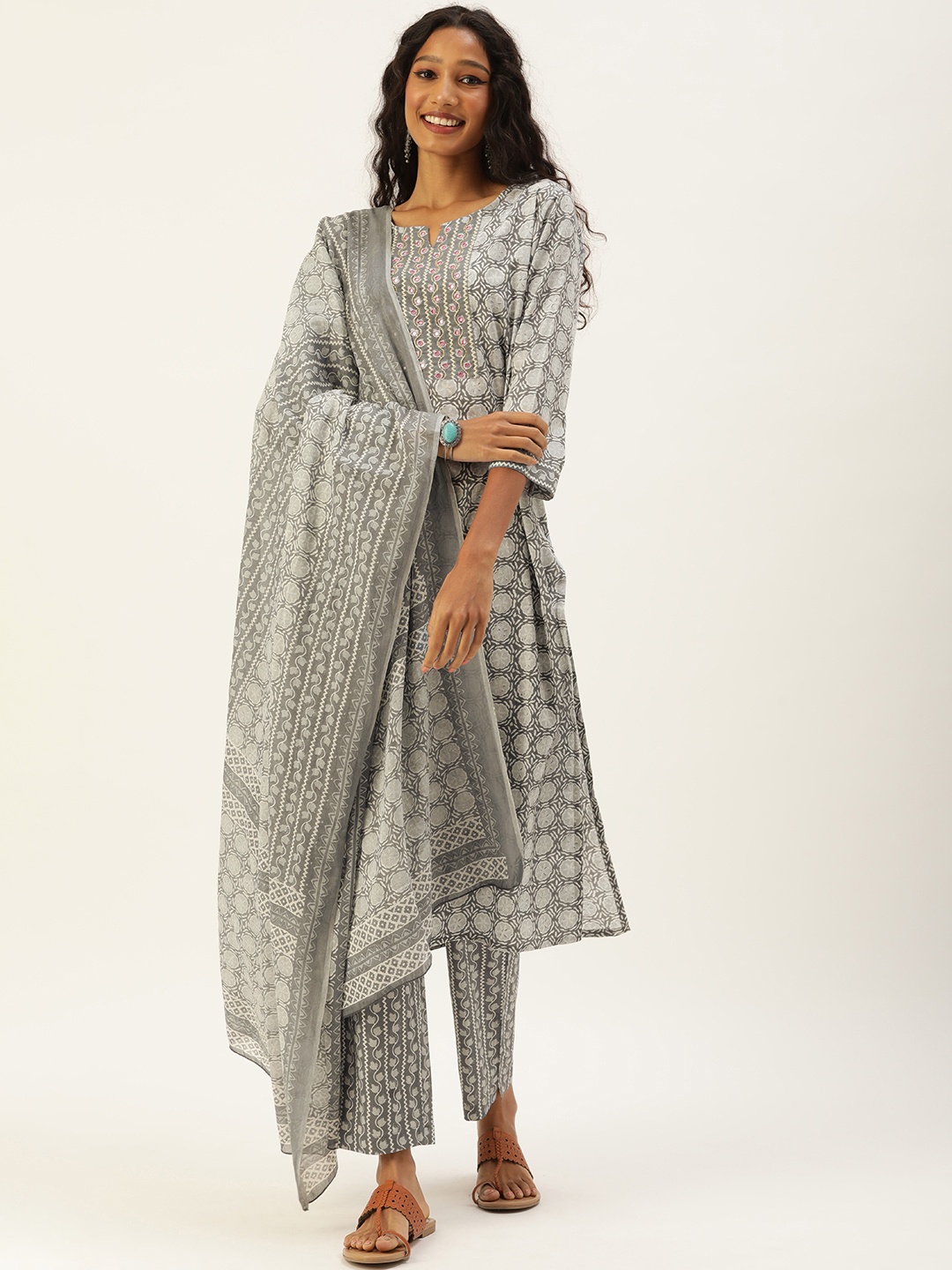 RangDeep Women Grey Ethnic Motifs Printed Beads and Stones Pure Cotton Kurta with Trousers & With Dupatta
RangDeep Women Grey Ethnic Motifs Printed Beads and Stones Pure Cotton Kurta with Trousers & With Dupatta