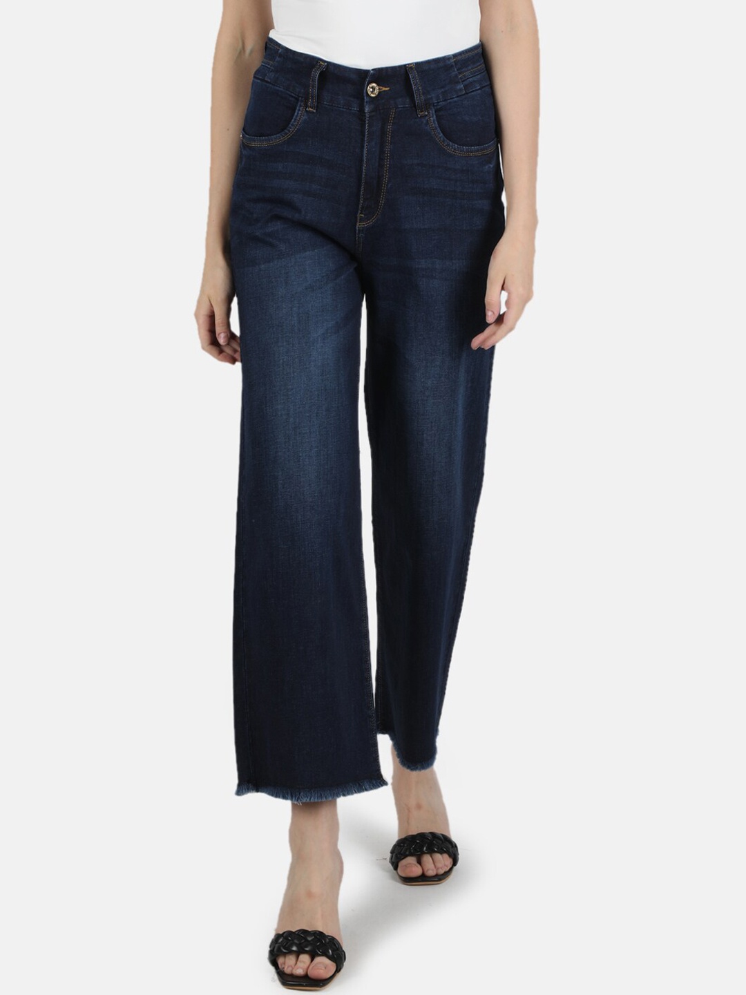 Monte Carlo Women Blue Comfort Straight Fit Low Distress Light Fade Stretchable Jeans
Monte Carlo Women Blue Comfort Straight Fit Low Distress Light Fade Stretchable Jeans
