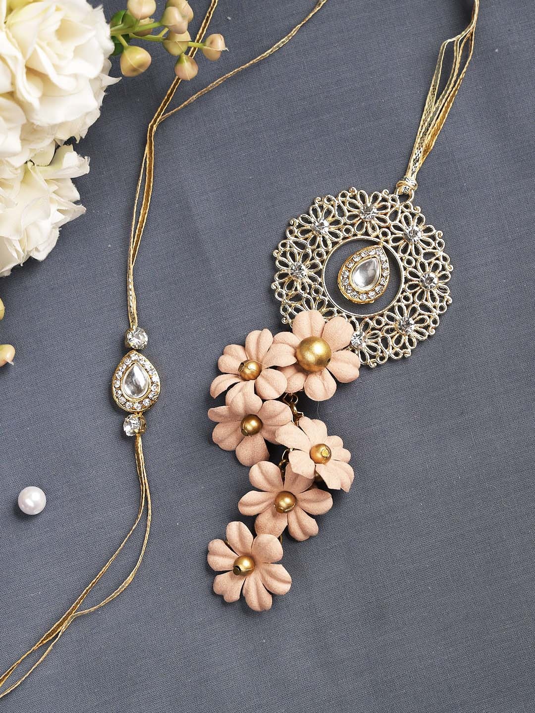 Aapno Rajasthan Peach & Golden Floral Bhaiya Bhabhi Rakhi Set with Kundan Meena Work
Aapno Rajasthan Peach & Golden Floral Bhaiya Bhabhi Rakhi Set with Kundan Meena Work