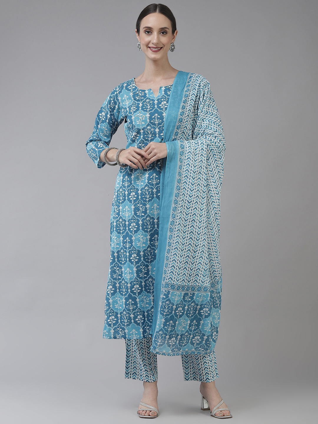 Yufta Women Blue Ethnic Motifs Printed Sequinned Pure Cotton Kurta with Trousers & Dupatta
Yufta Women Blue Ethnic Motifs Printed Sequinned Pure Cotton Kurta with Trousers & Dupatta