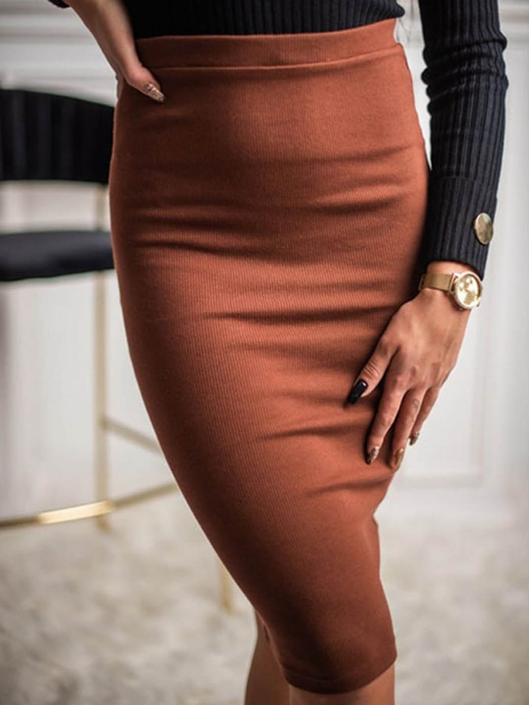 BoStreet Women Brown Solid Pencil Skirts 
BoStreet Women Brown Solid Pencil Skirts