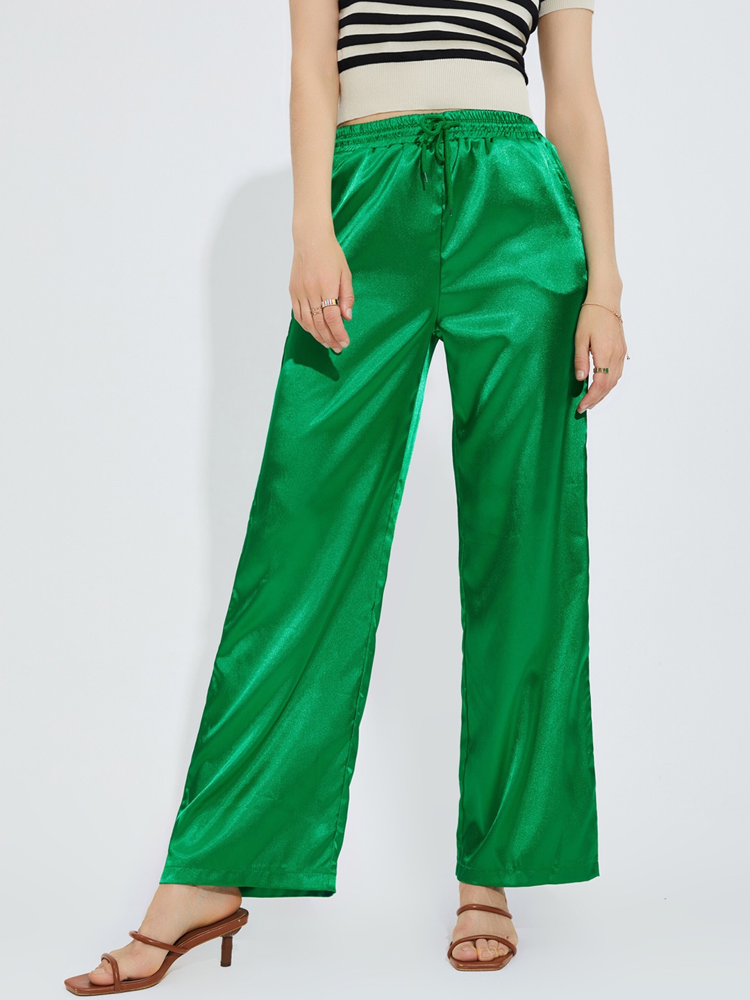 URBANIC Women Green Trousers