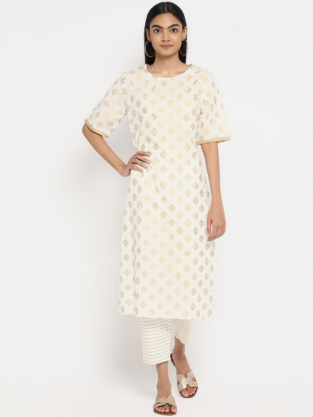 R&B Women White Ethnic Motifs Printed Panelled Pure Cotton Kurta with Trousers
R&B Women White Ethnic Motifs Printed Panelled Pure Cotton Kurta with Trousers