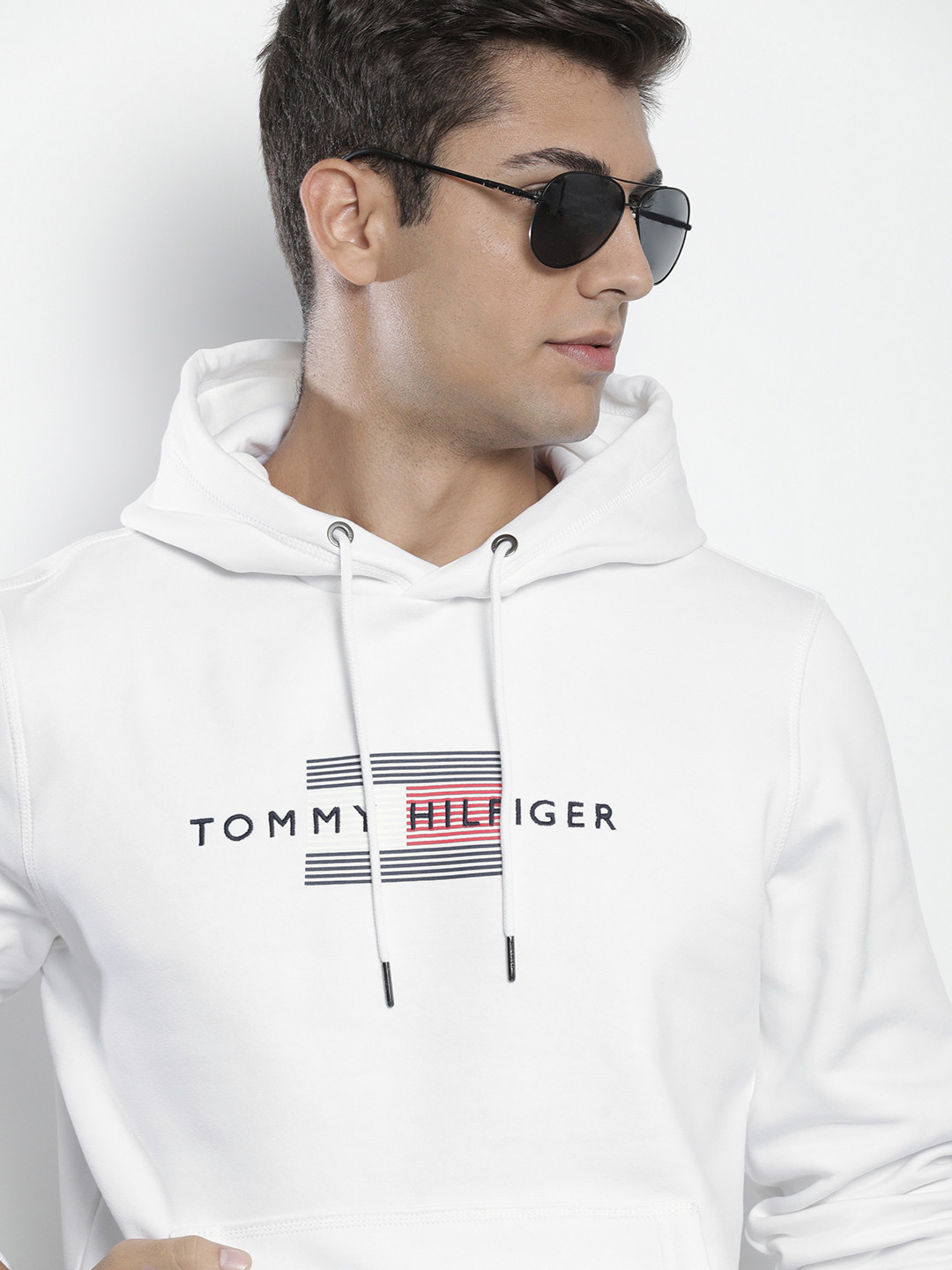 Tommy Hilfiger Men White Brand Logo Printed And Embroidered Hooded Sweatshirt
Tommy Hilfiger Men White Brand Logo Printed And Embroidered Hooded Sweatshirt