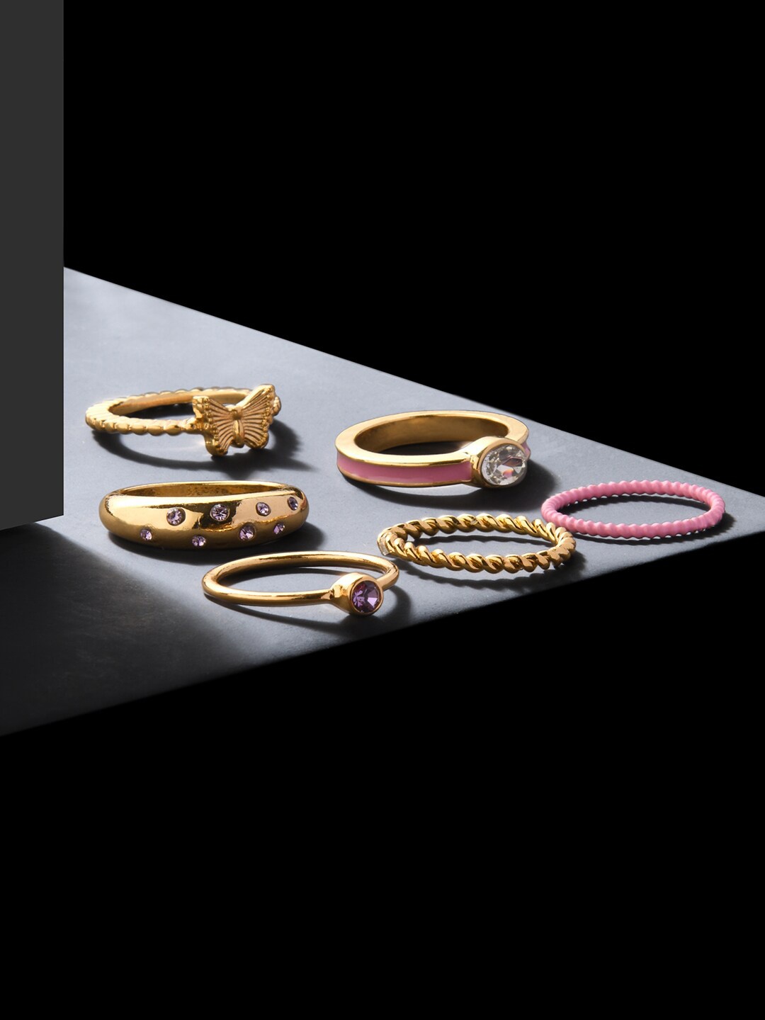 Accessorize London Women Set of 6 Multi 90S Flashback Butterfly Enameled Finger Rings, Gold
Accessorize London Women Set of 6 Multi 90S Flashback Butterfly Enameled Finger Rings, Gold