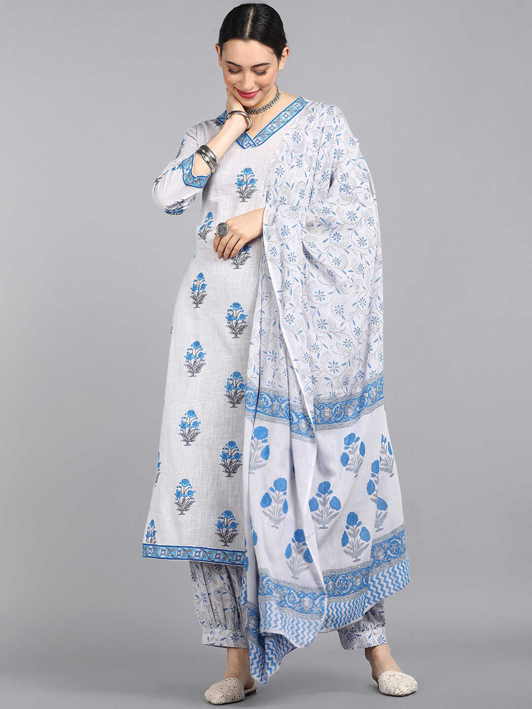 AHIKA Women Off White Bandhani Printed Panelled Pure Cotton Kurta with Salwar & With Dupatta 
AHIKA Women Off White Bandhani Printed Panelled Pure Cotton Kurta with Salwar & With Dupatta