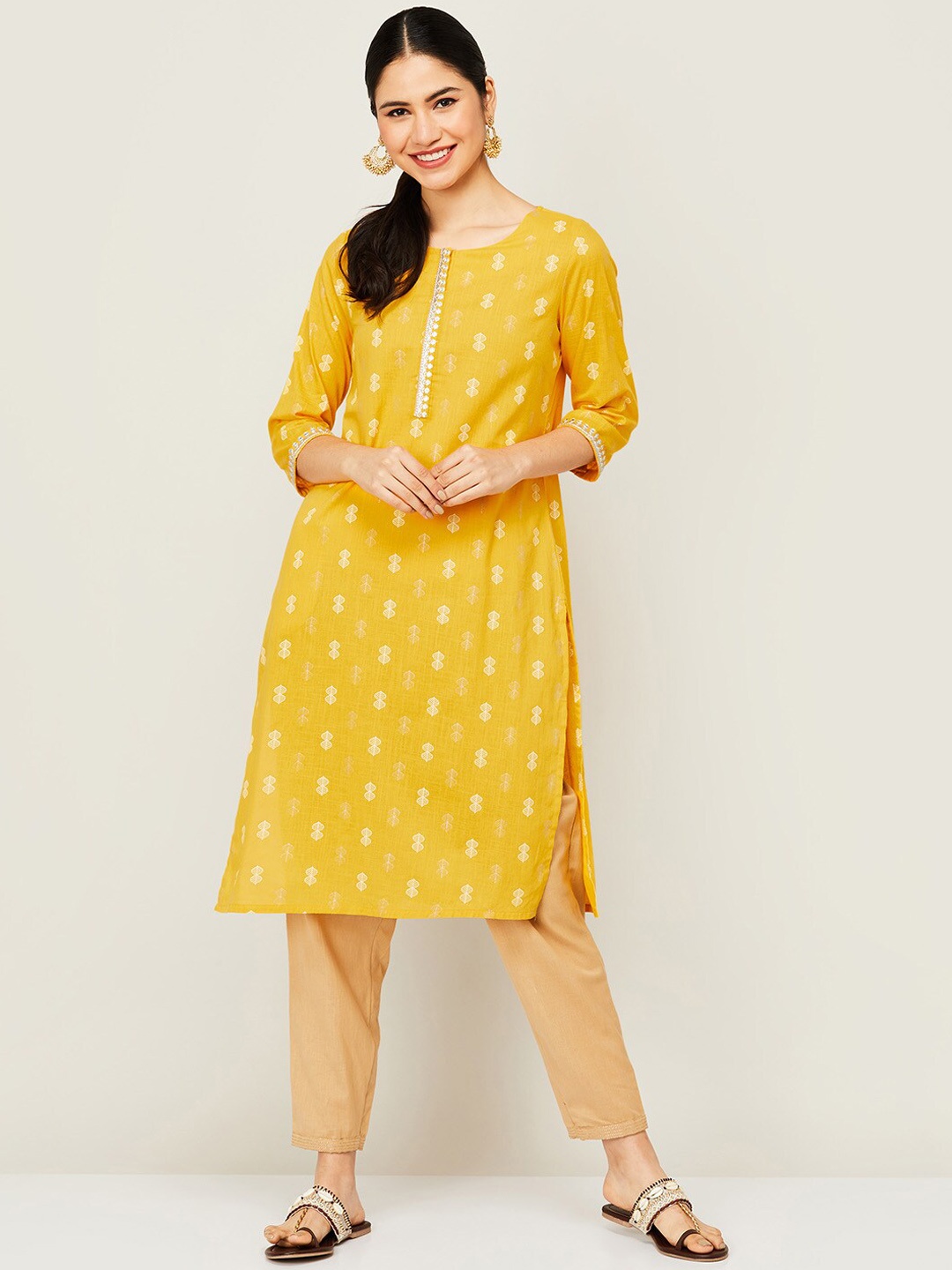 Melange by Lifestyle Women Yellow Ethnic Motifs Embroidered Keyhole Neck Thread Work Kurta
Melange by Lifestyle Women Yellow Ethnic Motifs Embroidered Keyhole Neck Thread Work Kurta