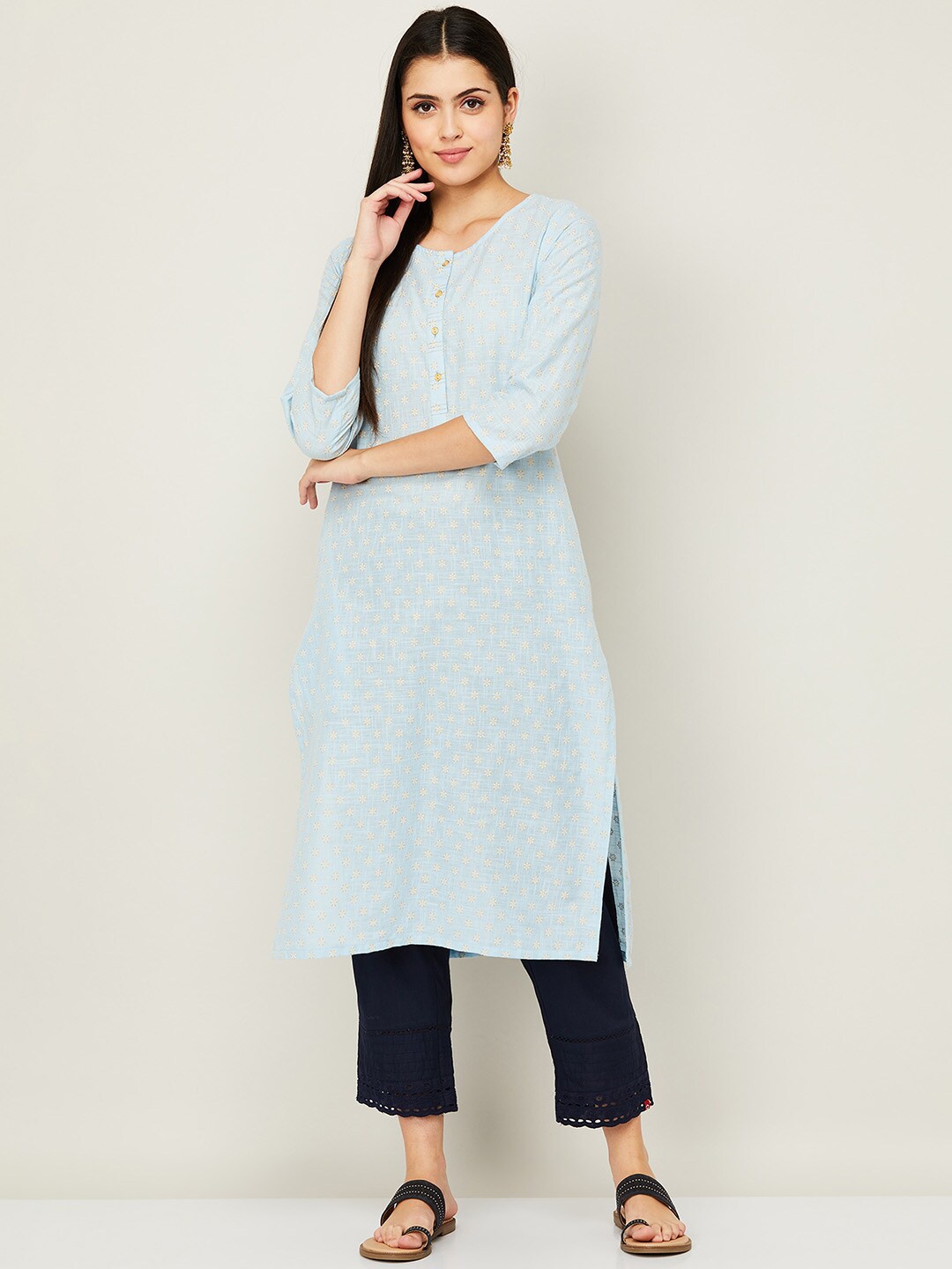 Melange by Lifestyle Women Blue & illusion blue Geometric Yoke Design Thread Work Kurta
Melange by Lifestyle Women Blue & illusion blue Geometric Yoke Design Thread Work Kurta