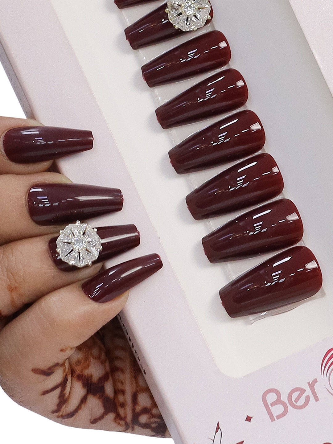 BEROMT 12 Pcs Long-Lasting Reusable Flowers Charm Matte Press On Nails - BFNC19FC, Maroon
BEROMT 12 Pcs Long-Lasting Reusable Flowers Charm Matte Press On Nails - BFNC19FC, Maroon