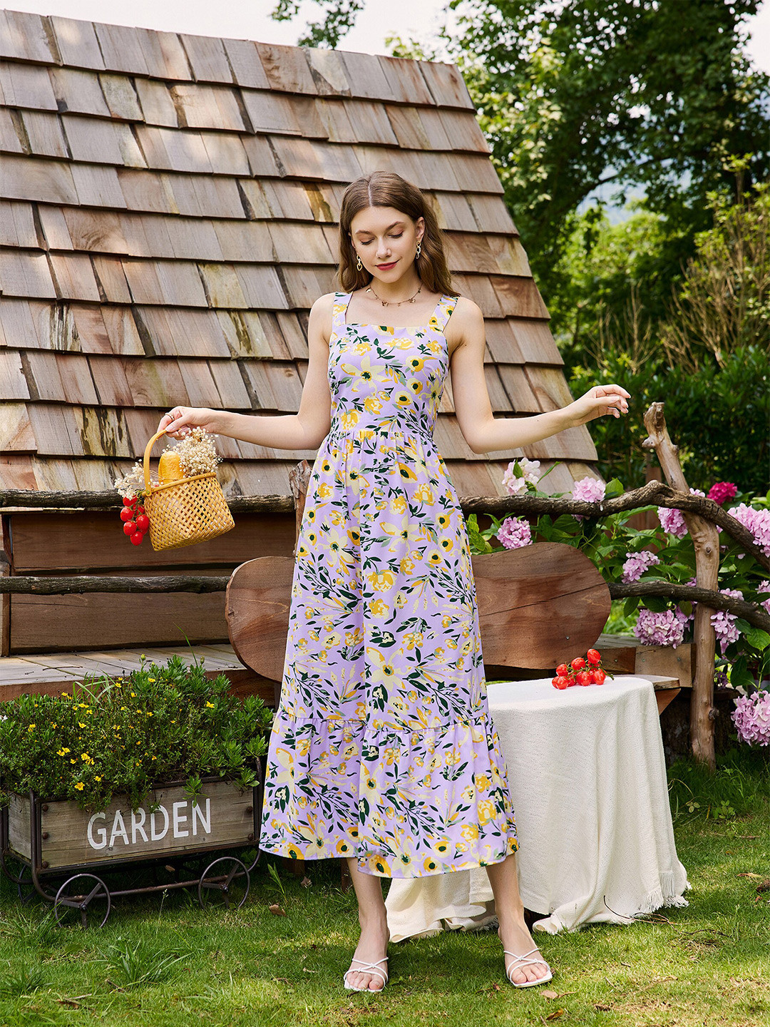 URBANIC Purple Floral Maxi Dress
URBANIC Purple Floral Maxi Dress