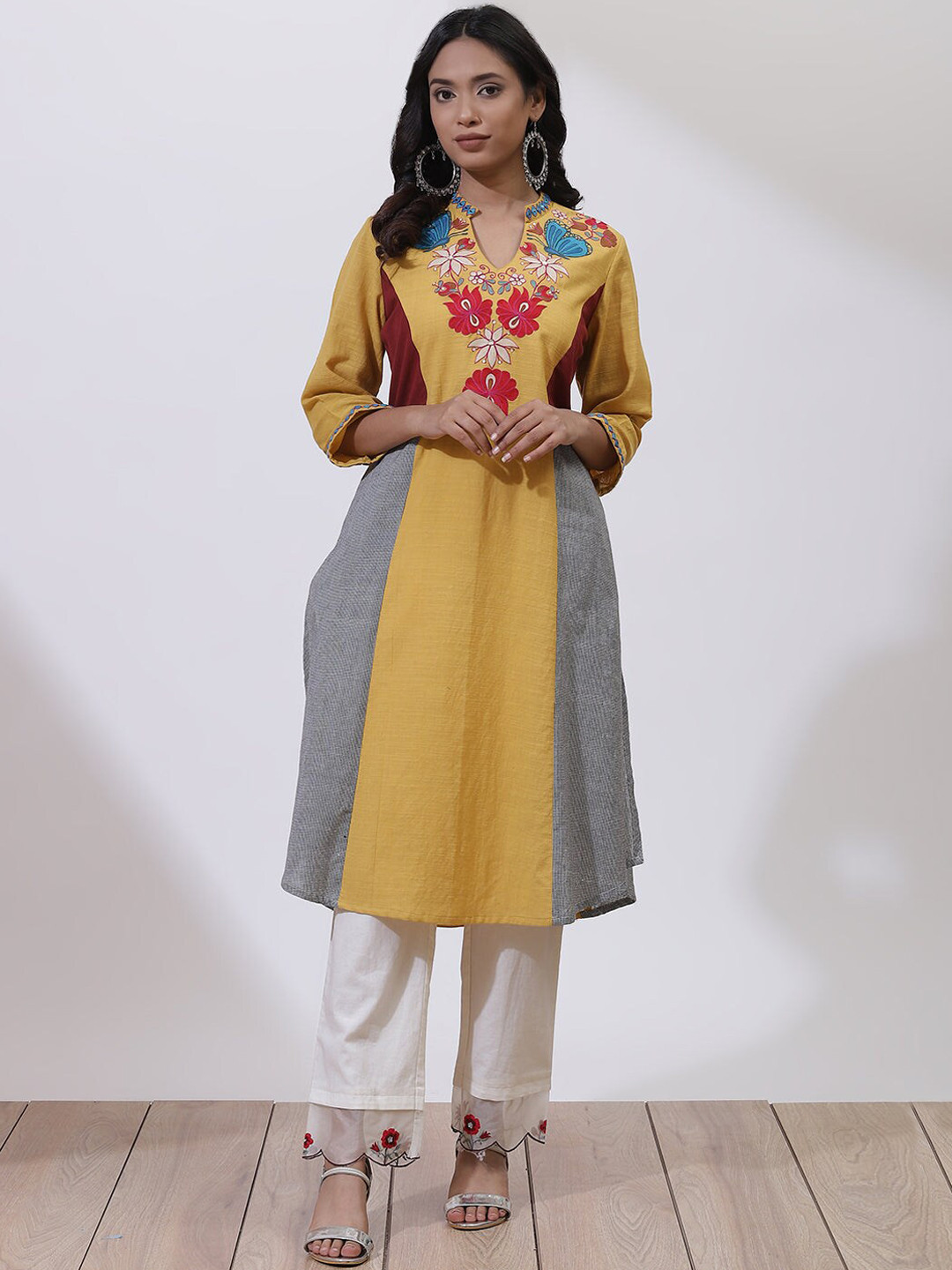 Lakshita Women Yellow Printed Thread Work Kurta 
Lakshita Women Yellow Printed Thread Work Kurta