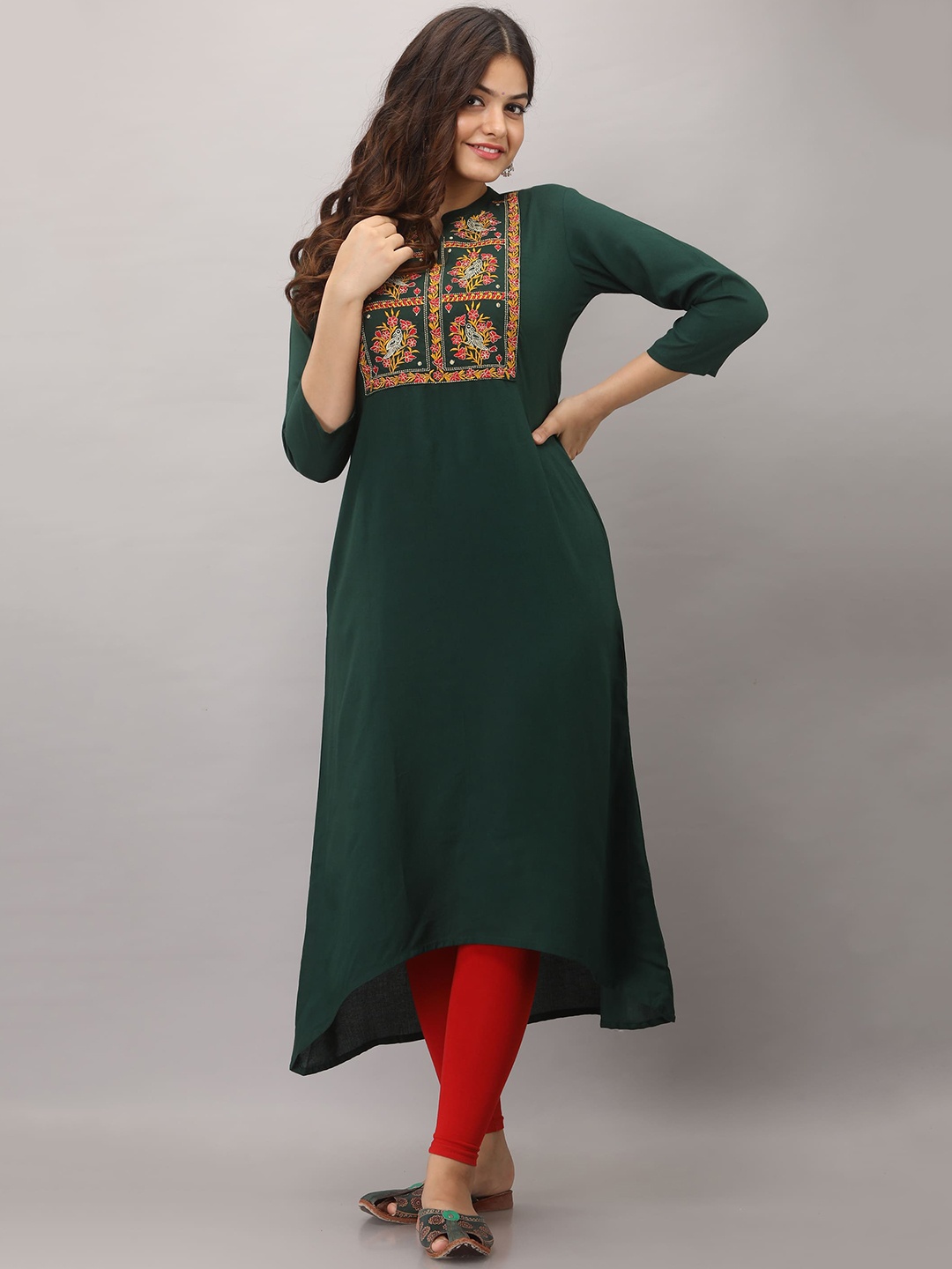 KIMAYRA Women Green Flared Sleeves Mirror Work Kurta
