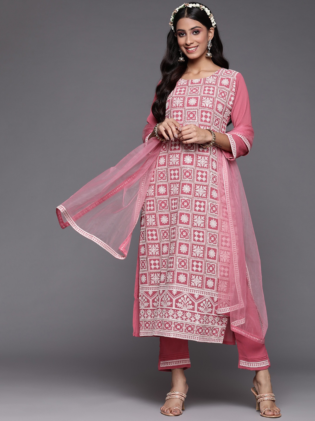 Indo Era Women Pink Floral Embroidered Thread Work Kurta with Trousers & With Dupatta
Indo Era Women Pink Floral Embroidered Thread Work Kurta with Trousers & With Dupatta