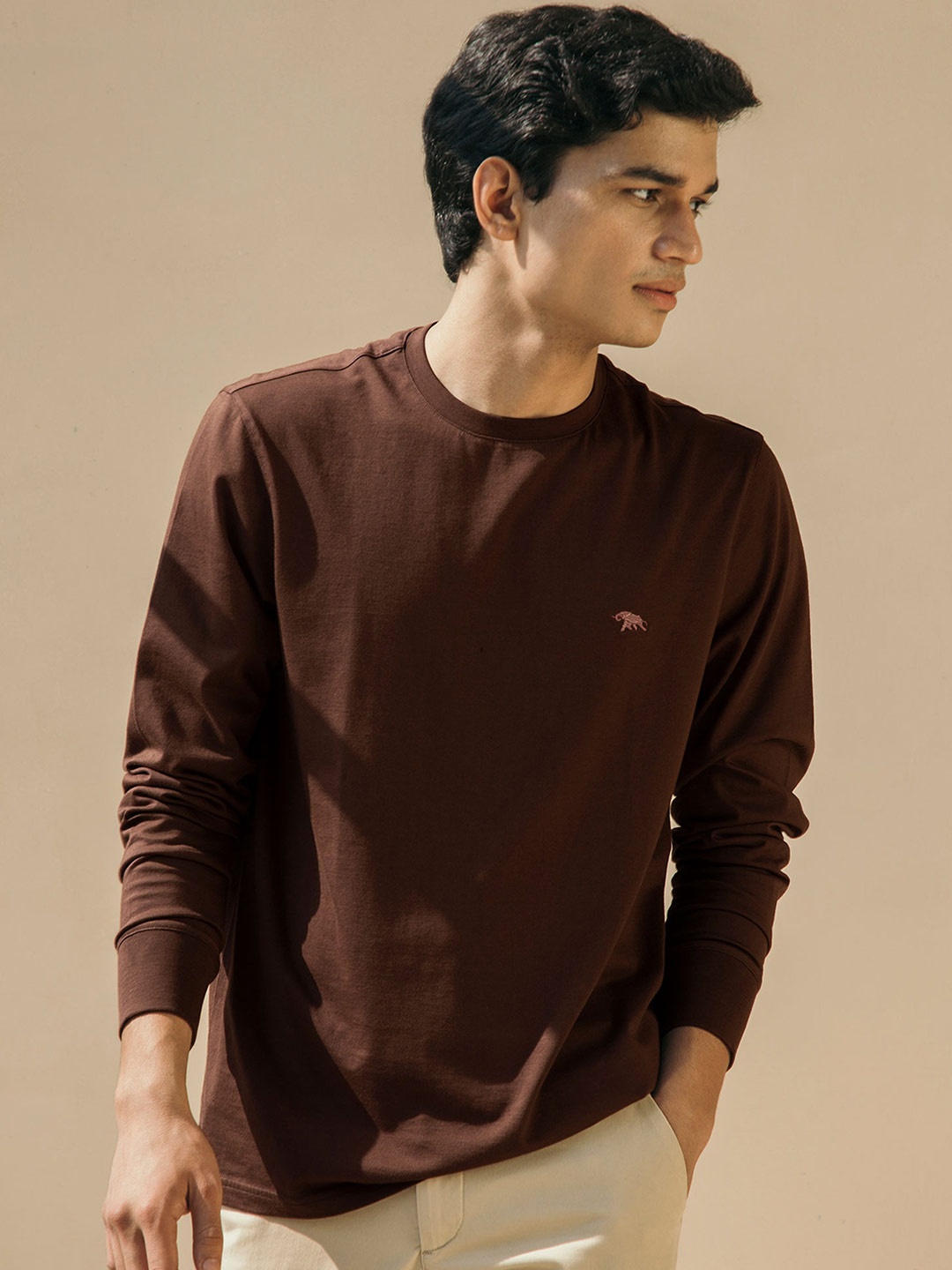 Andamen Men Brown Extended Sleeves T-shirt