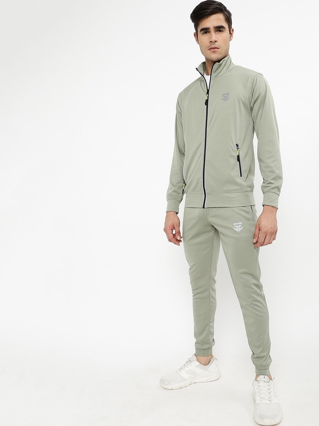 Sports52 wear Men Solid Tracksuit, Green