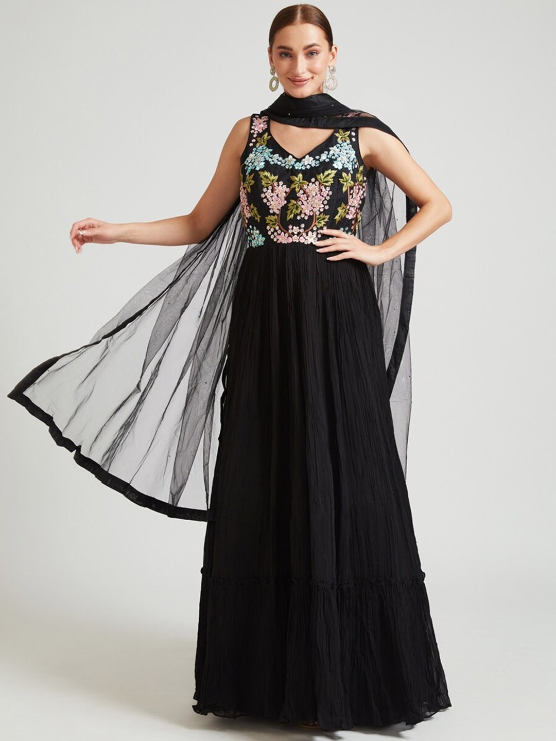 Neerus Women Black Floral Embroidered Pleated Aari Work Kurta with Leggings & Dupatta
Neerus Women Black Floral Embroidered Pleated Aari Work Kurta with Leggings & Dupatta