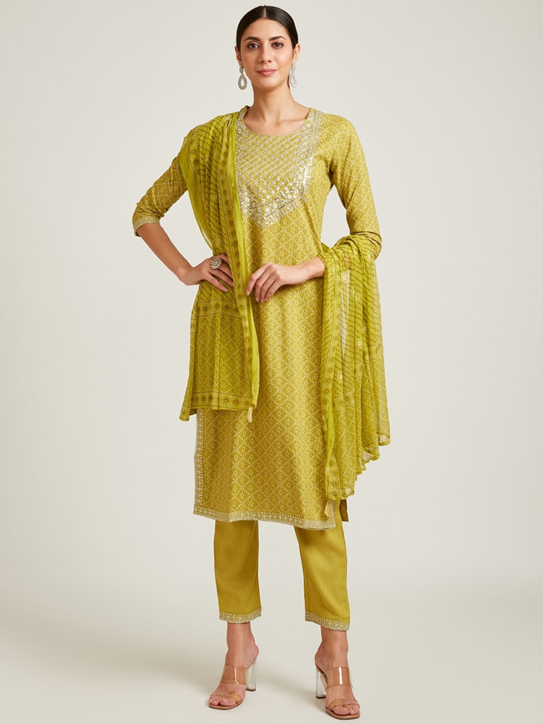Neerus Women Green Embroidered Pure Cotton Kurta with Trousers & With Dupatta
Neerus Women Green Embroidered Pure Cotton Kurta with Trousers & With Dupatta
