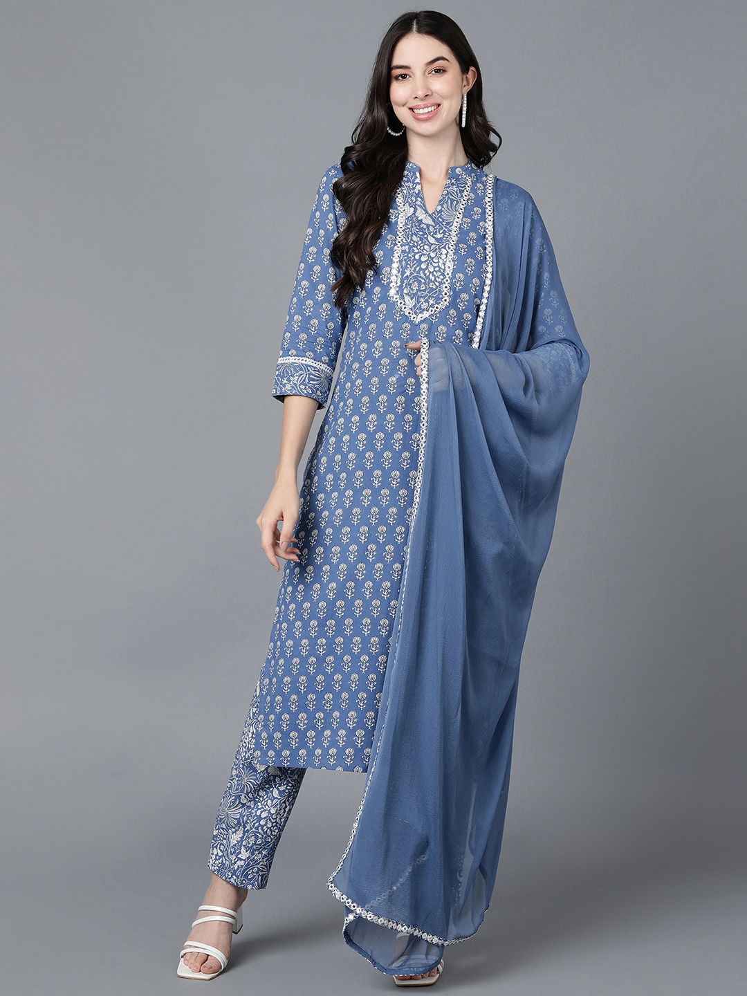 AHIKA Women Blue Ethnic Motifs Yoke Design Pure Cotton Kurta with Trousers & Dupatta
AHIKA Women Blue Ethnic Motifs Yoke Design Pure Cotton Kurta with Trousers & Dupatta