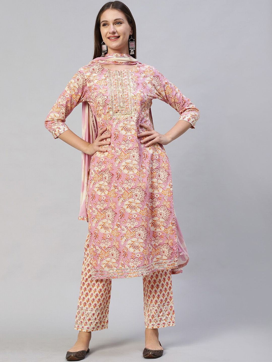 FASHOR Women Purple Floral Printed Pure Cotton Kurti with Trousers & With Dupatta
FASHOR Women Purple Floral Printed Pure Cotton Kurti with Trousers & With Dupatta