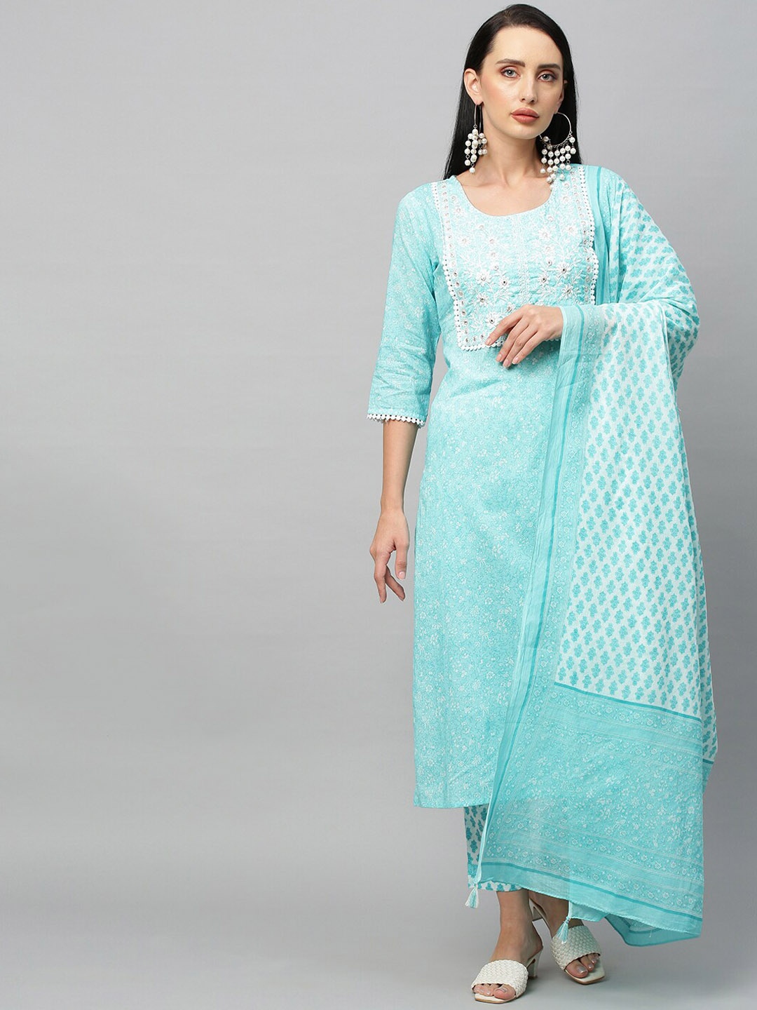 FASHOR Women Aqua Blue Floral Printed & Embroidered Pure Cotton Kurti with Pant & Dupatta
FASHOR Women Aqua Blue Floral Printed & Embroidered Pure Cotton Kurti with Pant & Dupatta