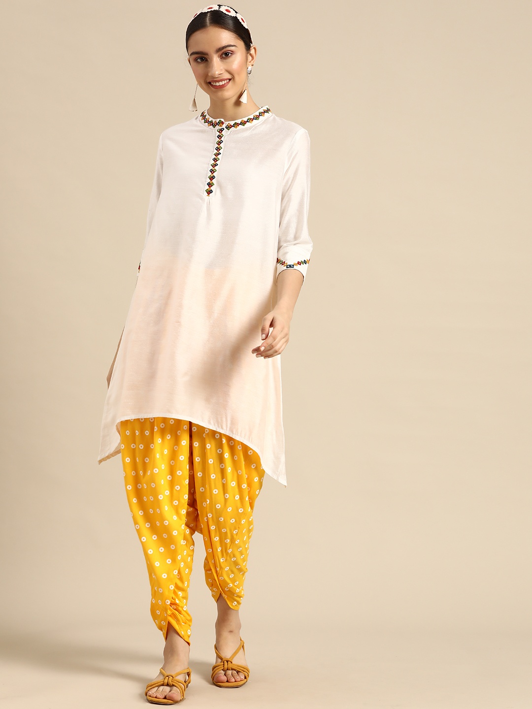 Sangria Women White Yoke Design Kurta with Palazzos