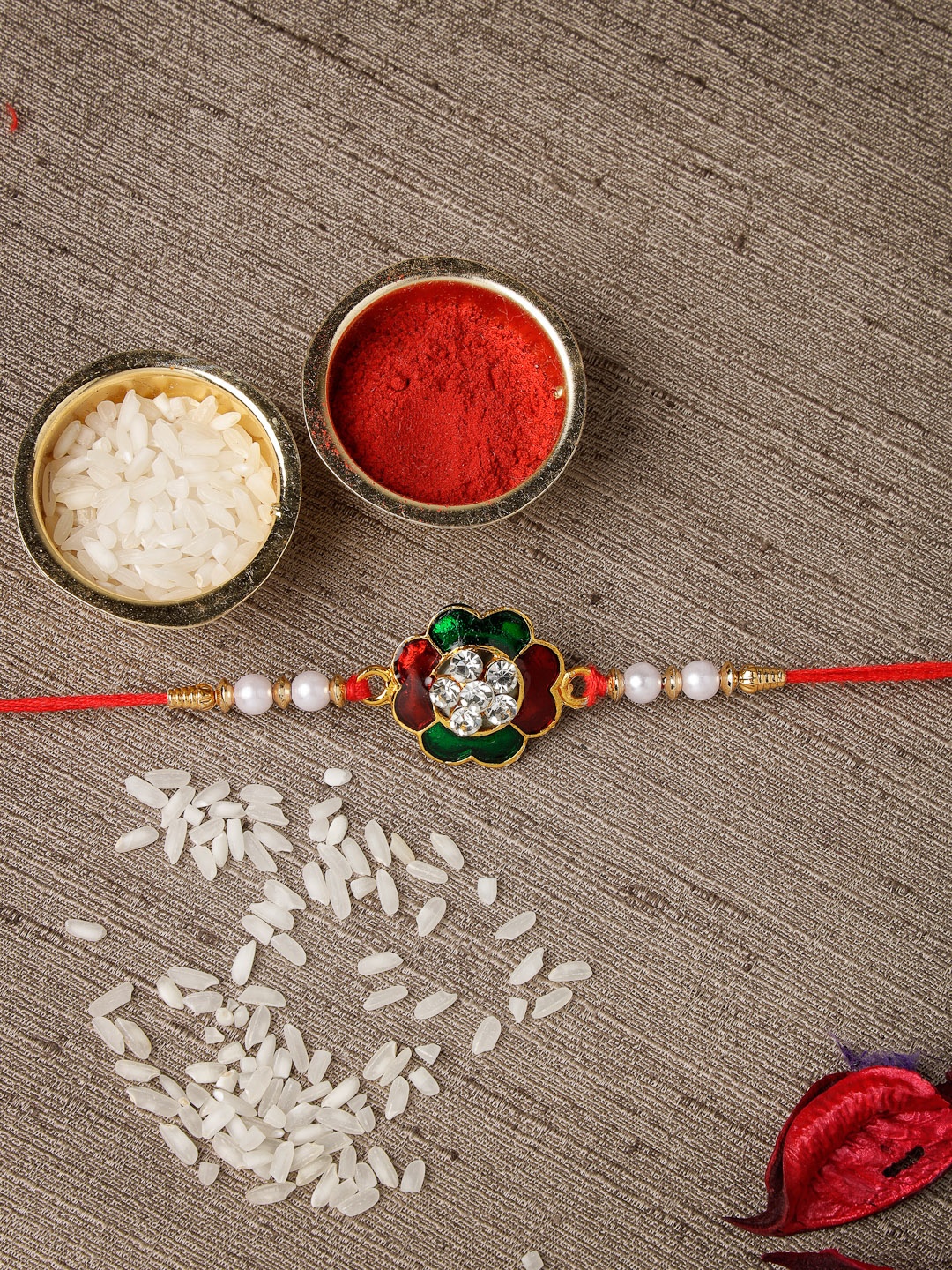 Sukkhi Rakhi Gold Plated Floral Meenakari Rakhi with Roli Chawal and Rakhi Greeting Card
Sukkhi Rakhi Gold Plated Floral Meenakari Rakhi with Roli Chawal and Rakhi Greeting Card