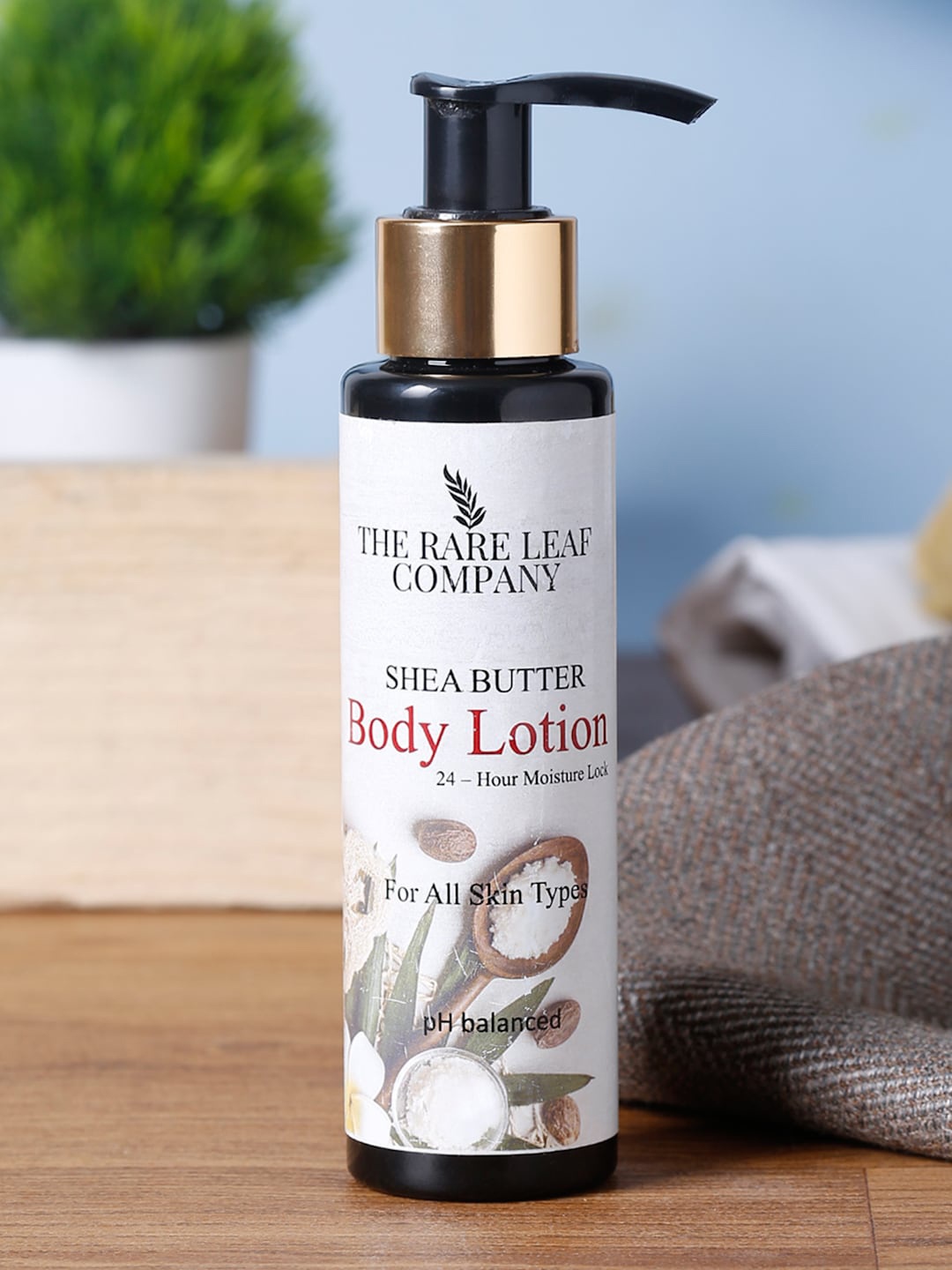 THE RARE LEAF COMPANY Anti-Tanning & Smoothening Shea Butter Body Lotion 100 ml, White
THE RARE LEAF COMPANY Anti-Tanning & Smoothening Shea Butter Body Lotion 100 ml, White