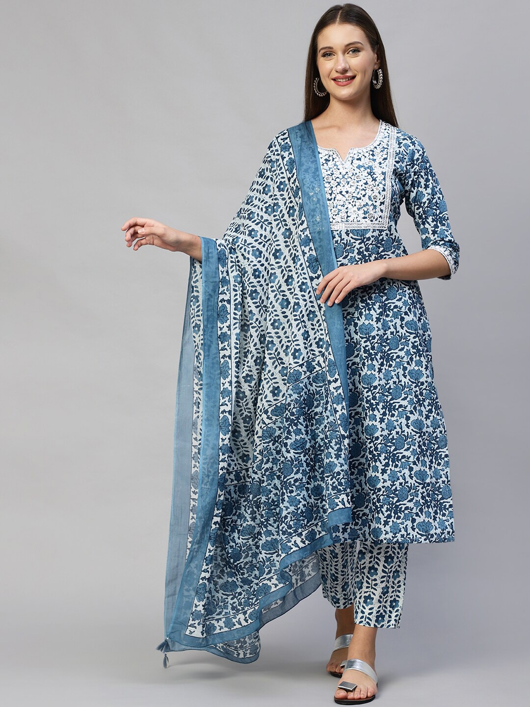 FASHOR Women Blue Floral Printed Empire Pure Cotton Kurta with Trousers & With Dupatta
FASHOR Women Blue Floral Printed Empire Pure Cotton Kurta with Trousers & With Dupatta