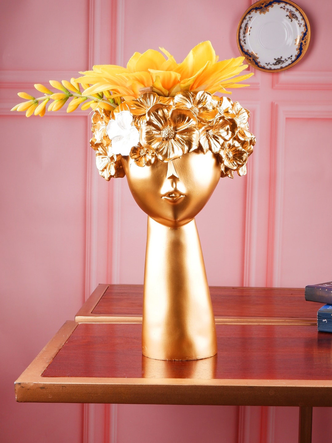 THE WHITE INK DECOR Gold-Tone Women Head Resin Vase