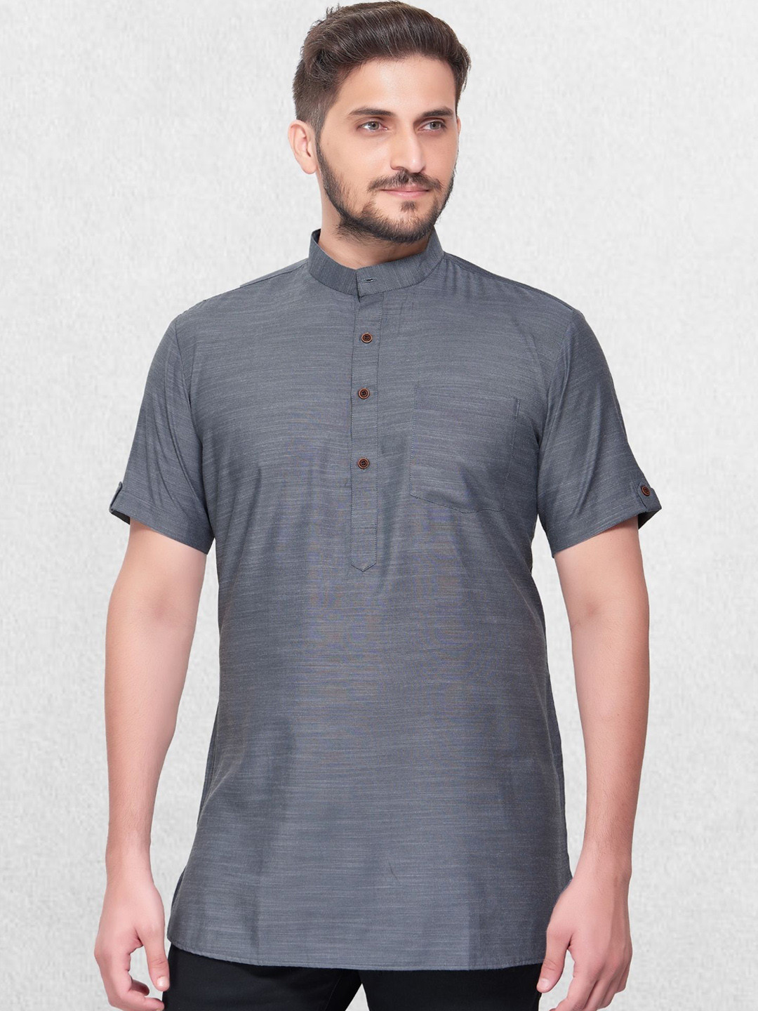 SHIWAM ETHNIX Men Grey Kurta 
SHIWAM ETHNIX Men Grey Kurta