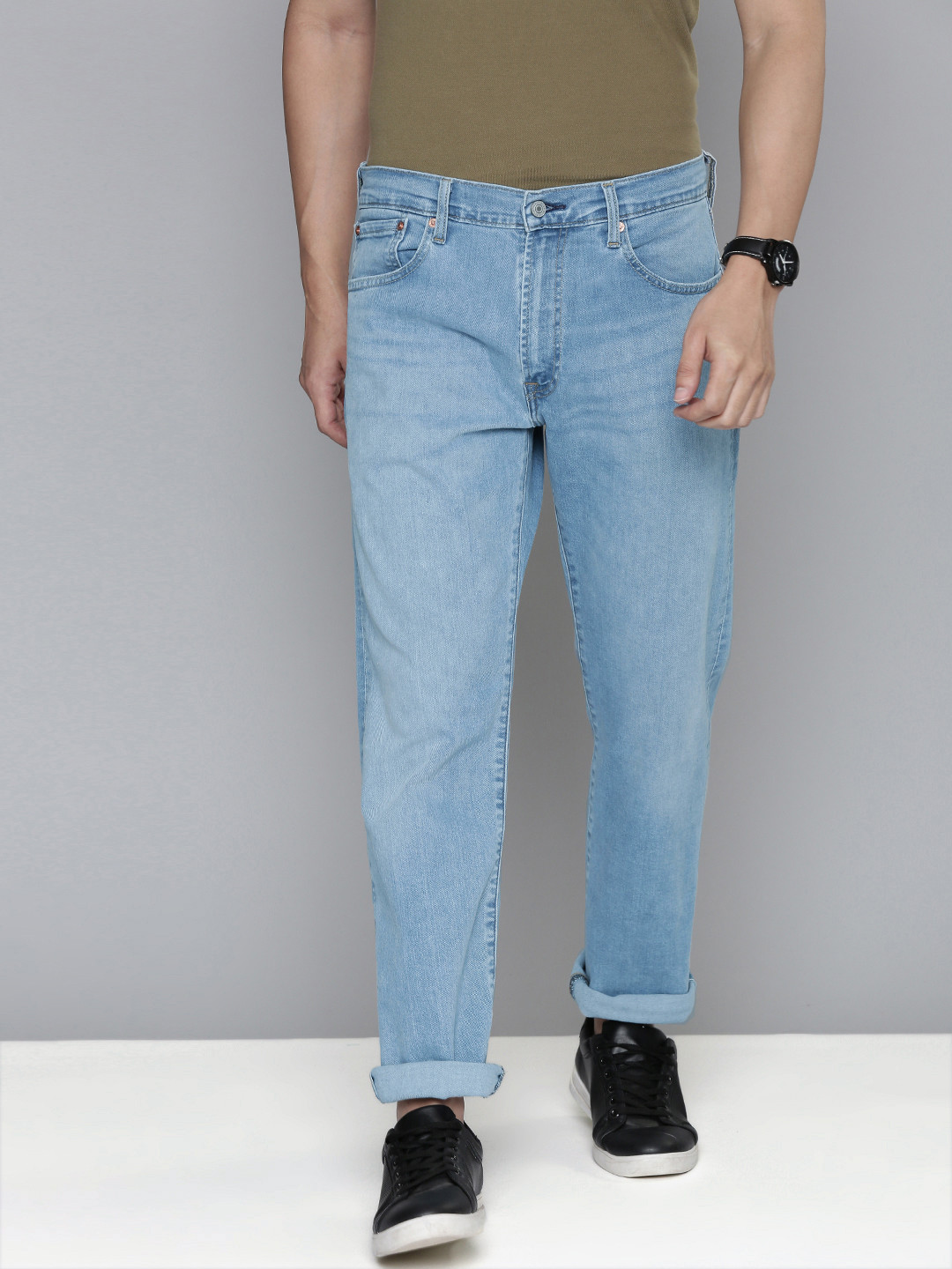 Levis Men Blue 551Z Straight Fit Mid Rise Light Fade Stretchable Jeans
Levis Men Blue 551Z Straight Fit Mid Rise Light Fade Stretchable Jeans