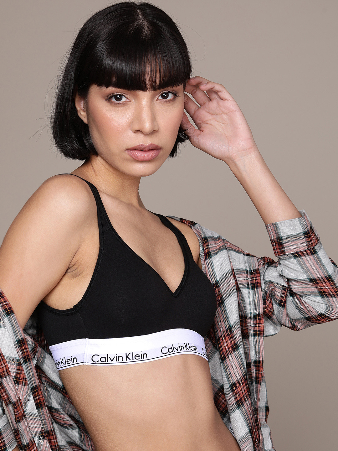 Calvin Klein Underwear Modern Cotton Collection Women Black Typography Printed Heavily Padded Bra
Calvin Klein Underwear Modern Cotton Collection Women Black Typography Printed Heavily Padded Bra