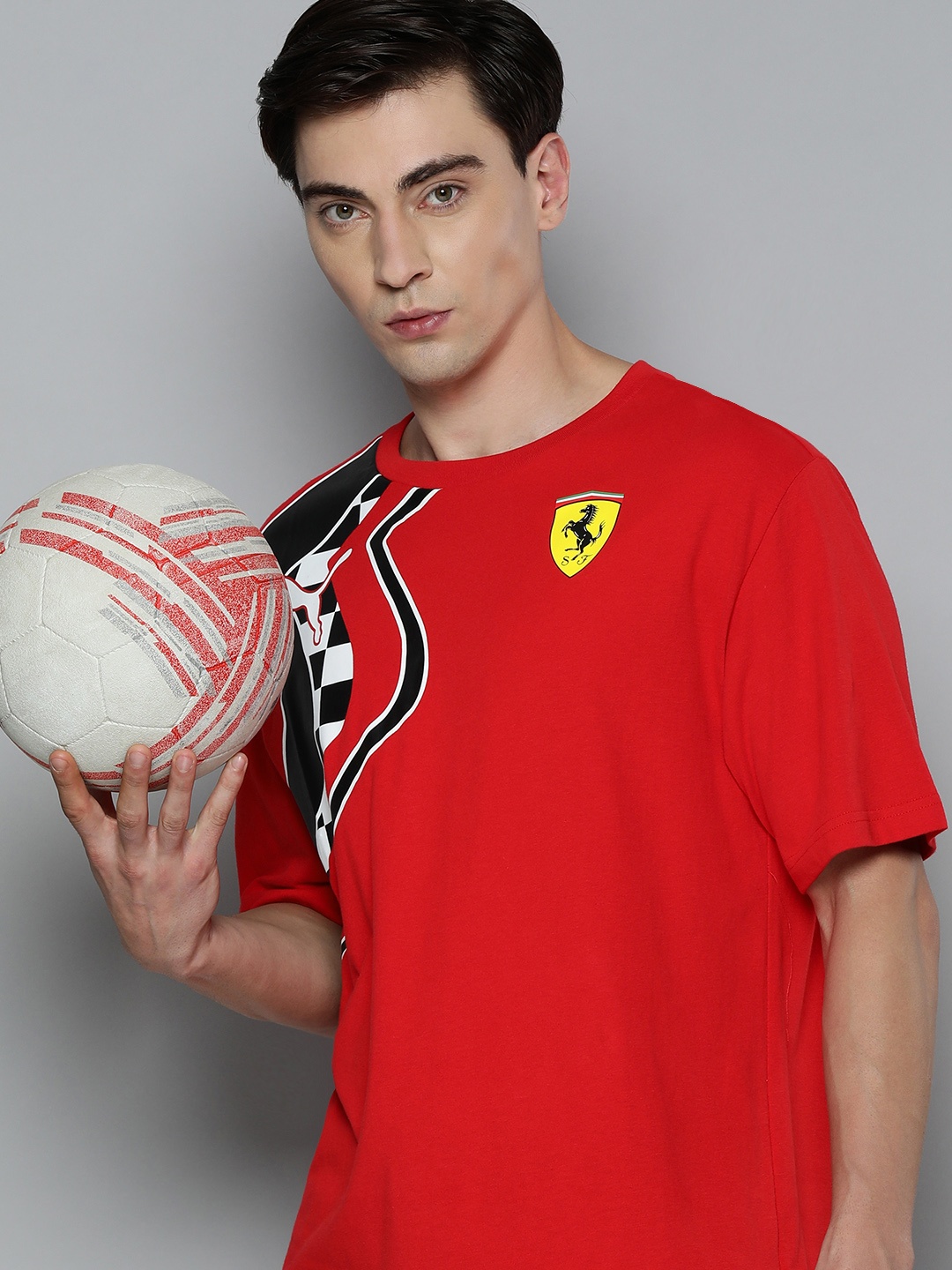 PUMA Motorsport Men Relaxed Fit Scuderia Ferrari Formula 1 Cotton Motorsports T-shirt, Red
PUMA Motorsport Men Relaxed Fit Scuderia Ferrari Formula 1 Cotton Motorsports T-shirt, Red