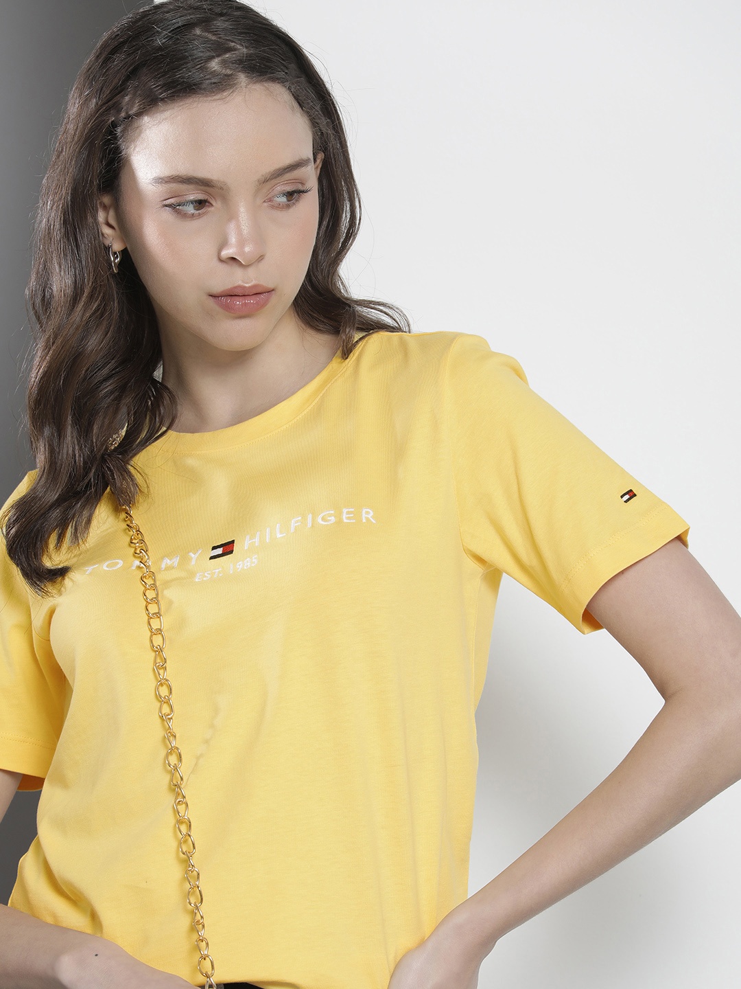 Tommy Hilfiger Women Yellow & White Brand Logo Embroidered Organic Cotton Slim Fit T-shirt
Tommy Hilfiger Women Yellow & White Brand Logo Embroidered Organic Cotton Slim Fit T-shirt