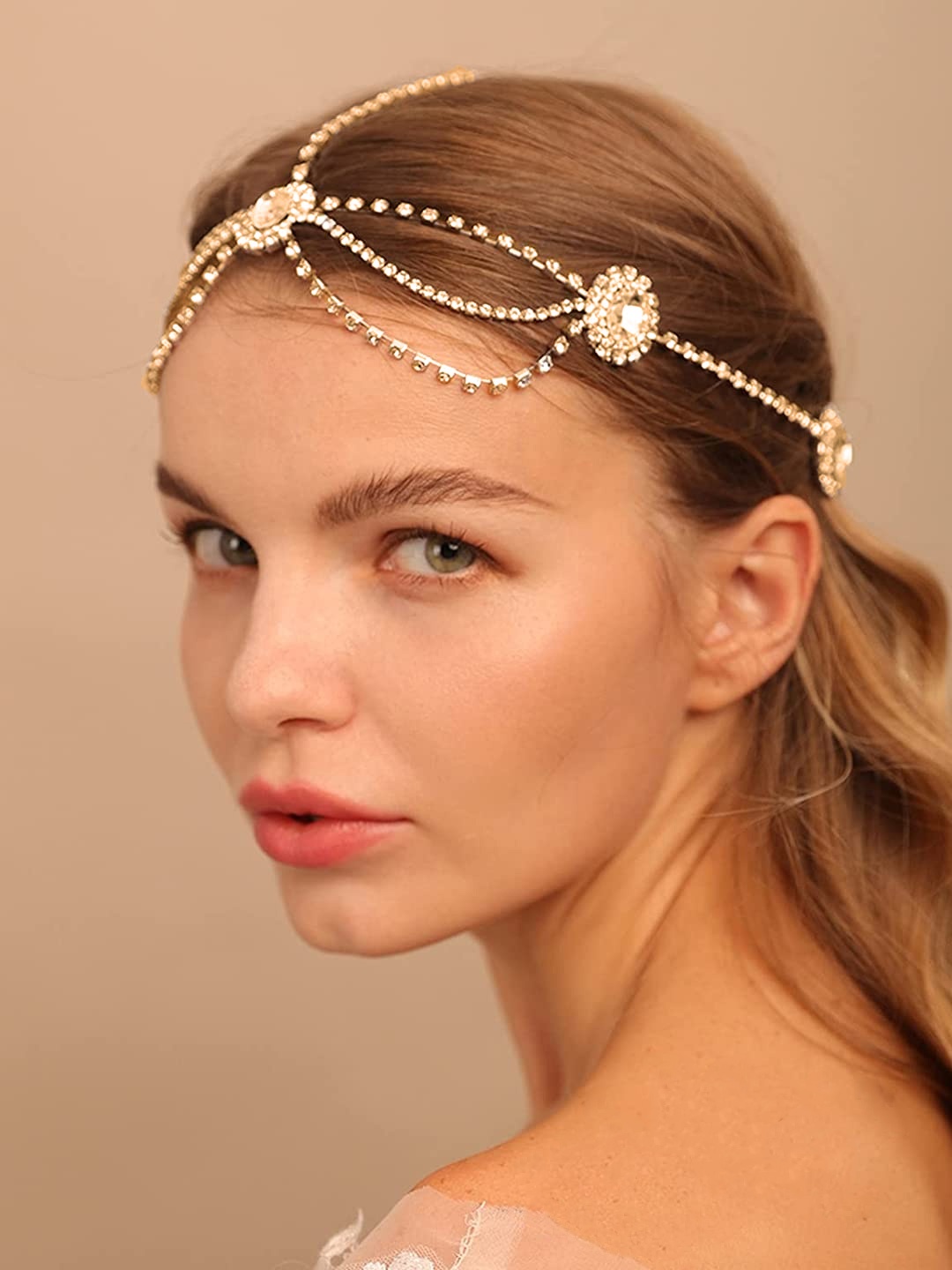 Yellow Chimes Gold-Plated Rhinestone Bohemian Crystal Stone Studded Matha Head Jewellery
Yellow Chimes Gold-Plated Rhinestone Bohemian Crystal Stone Studded Matha Head Jewellery